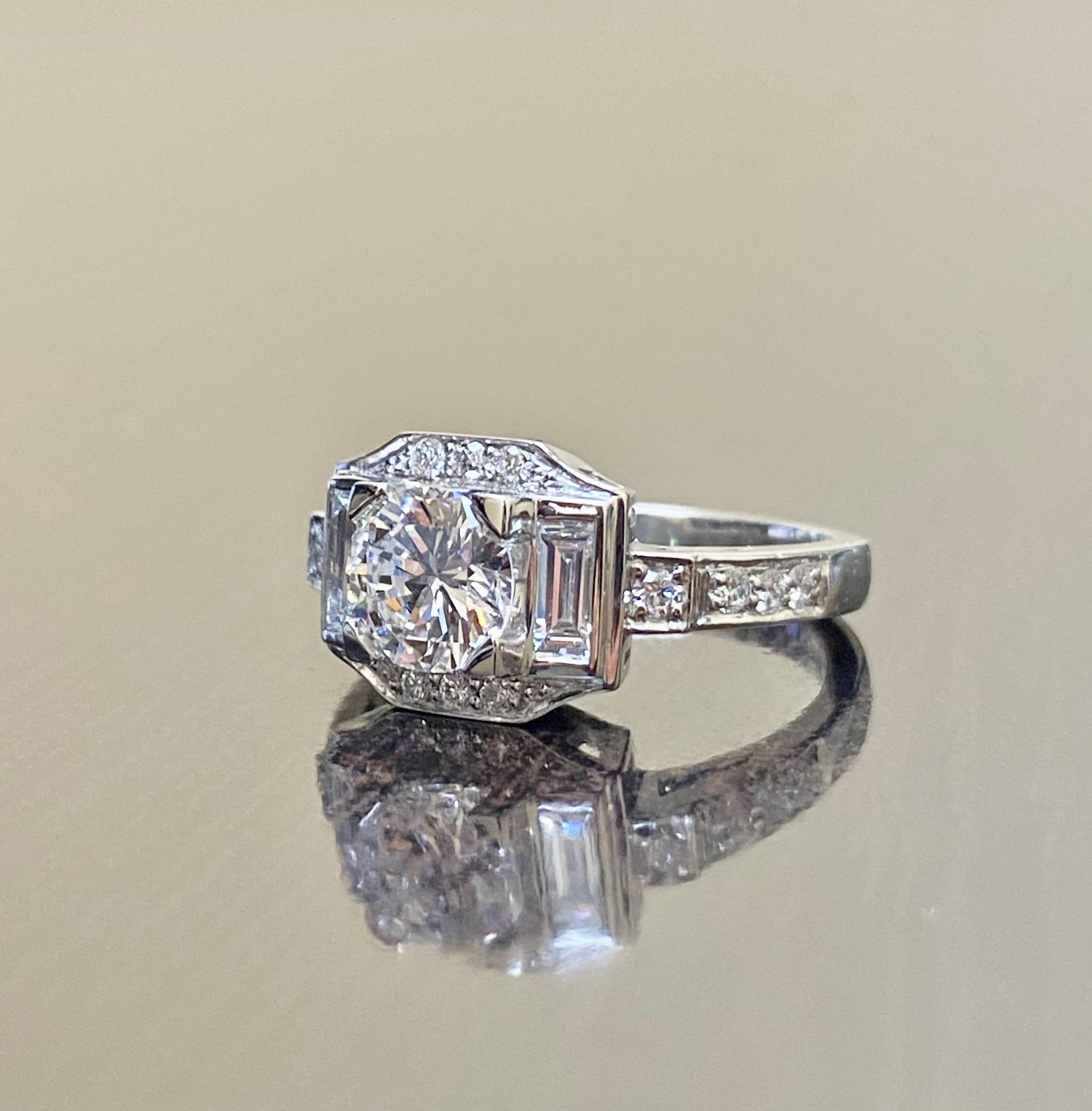 Art Deco Platinum 1.03 Carat D VS1 Round Diamond Engagement Ring For Sale 3