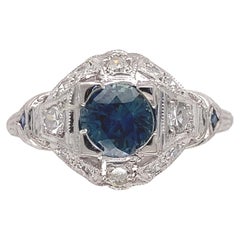 Bague filigrane Art déco avec saphir de 1,04 carat et diamants