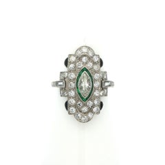 Anello da cena a scudo in platino Art Deco con diamante da 1,25 carati e pietre verdi, unico nel suo genere