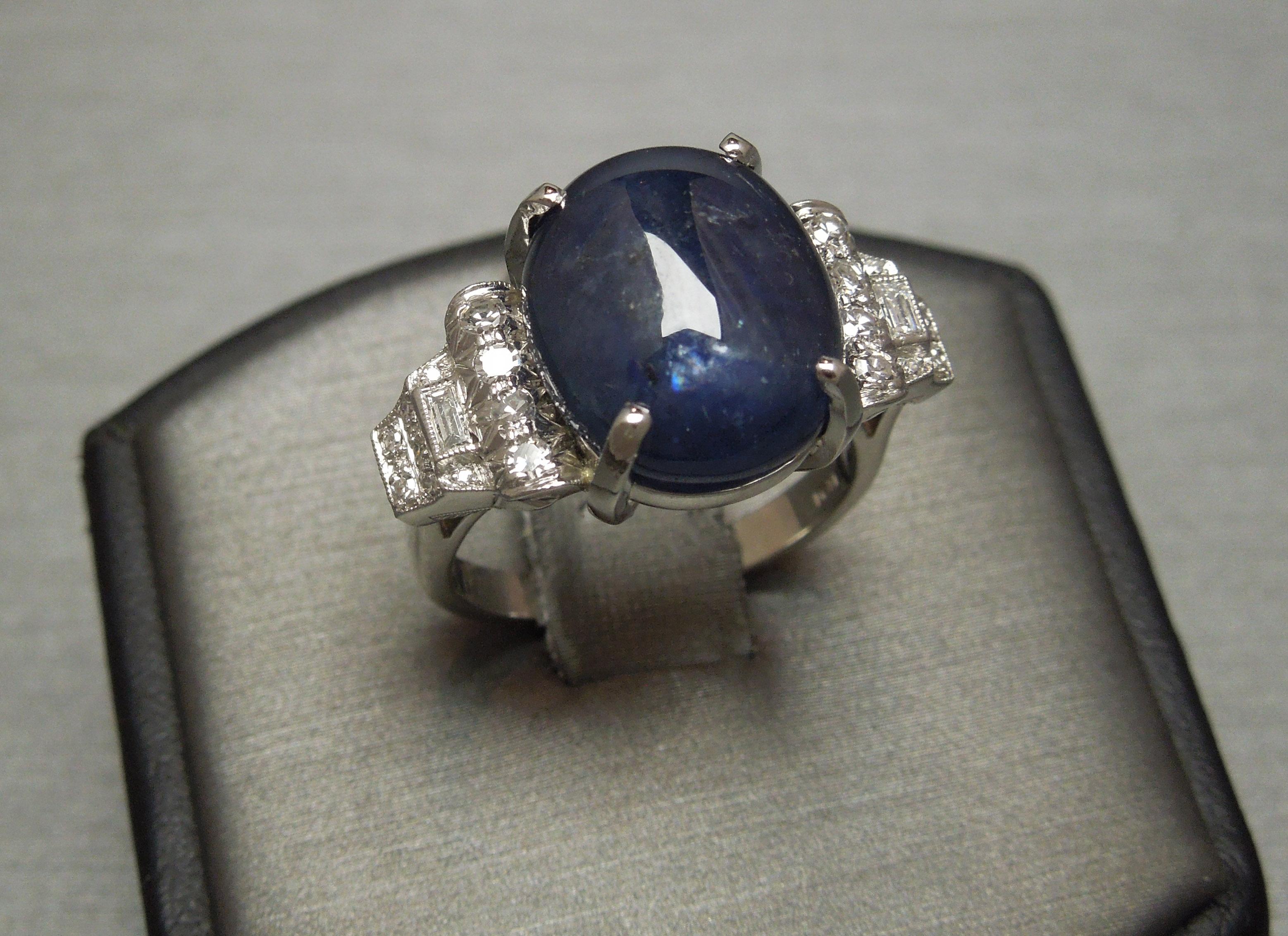 Art Deco Style 13.37 Carat Star Sapphire and Diamond Platinum Ring For Sale 2