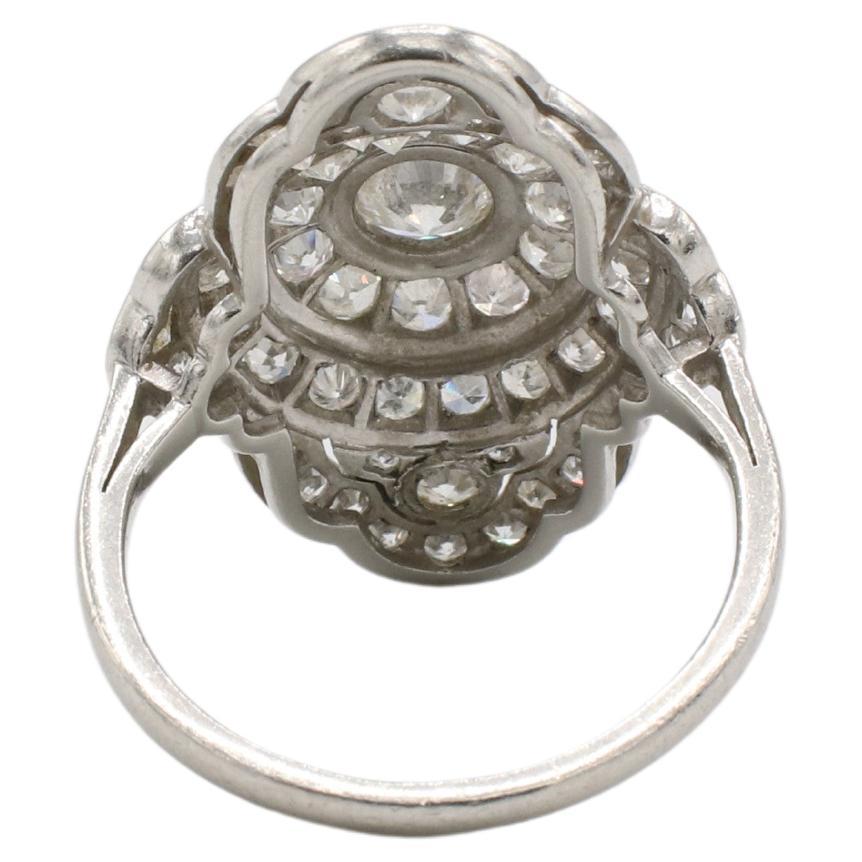 Art Deco Platin 1,40 Karat Natürlicher Diamant Navette Cluster Dome Ring (Art déco) im Angebot