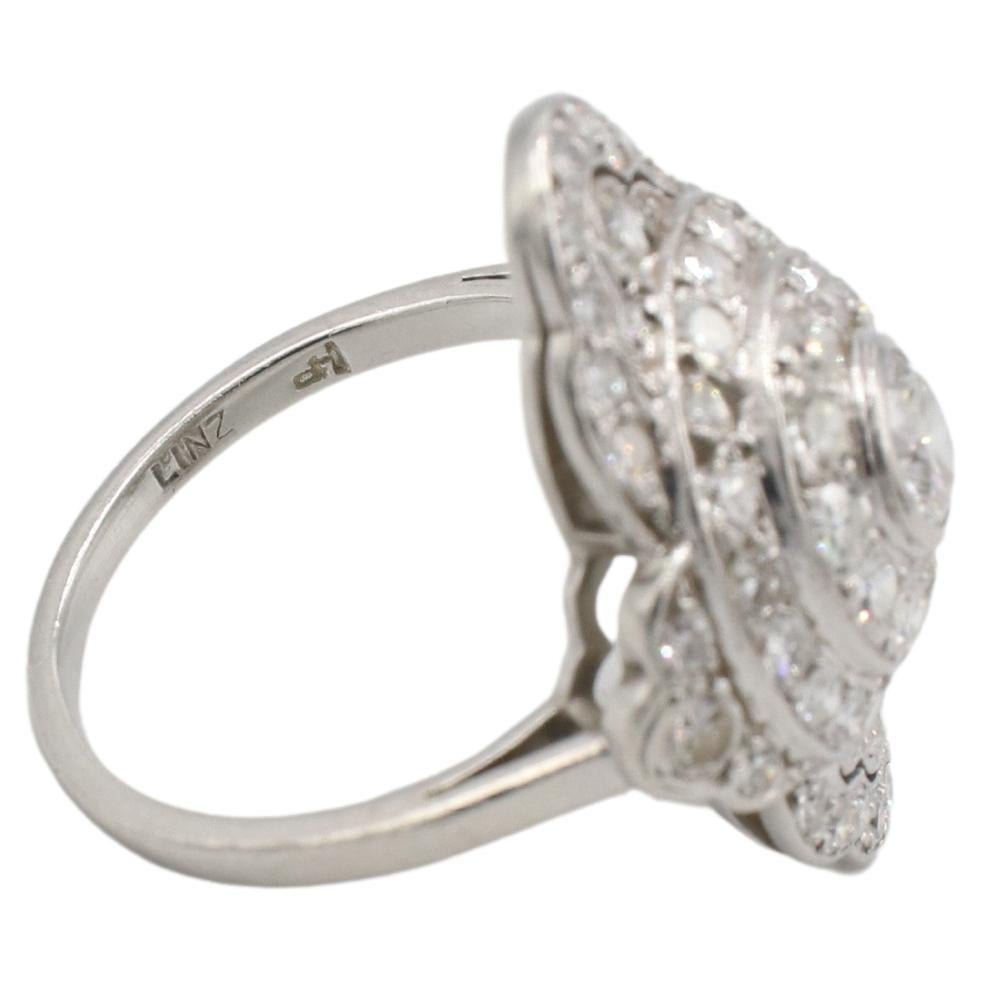 Art Deco Platin 1,40 Karat Natürlicher Diamant Navette Cluster Dome Ring (Alteuropäischer Schliff) im Angebot