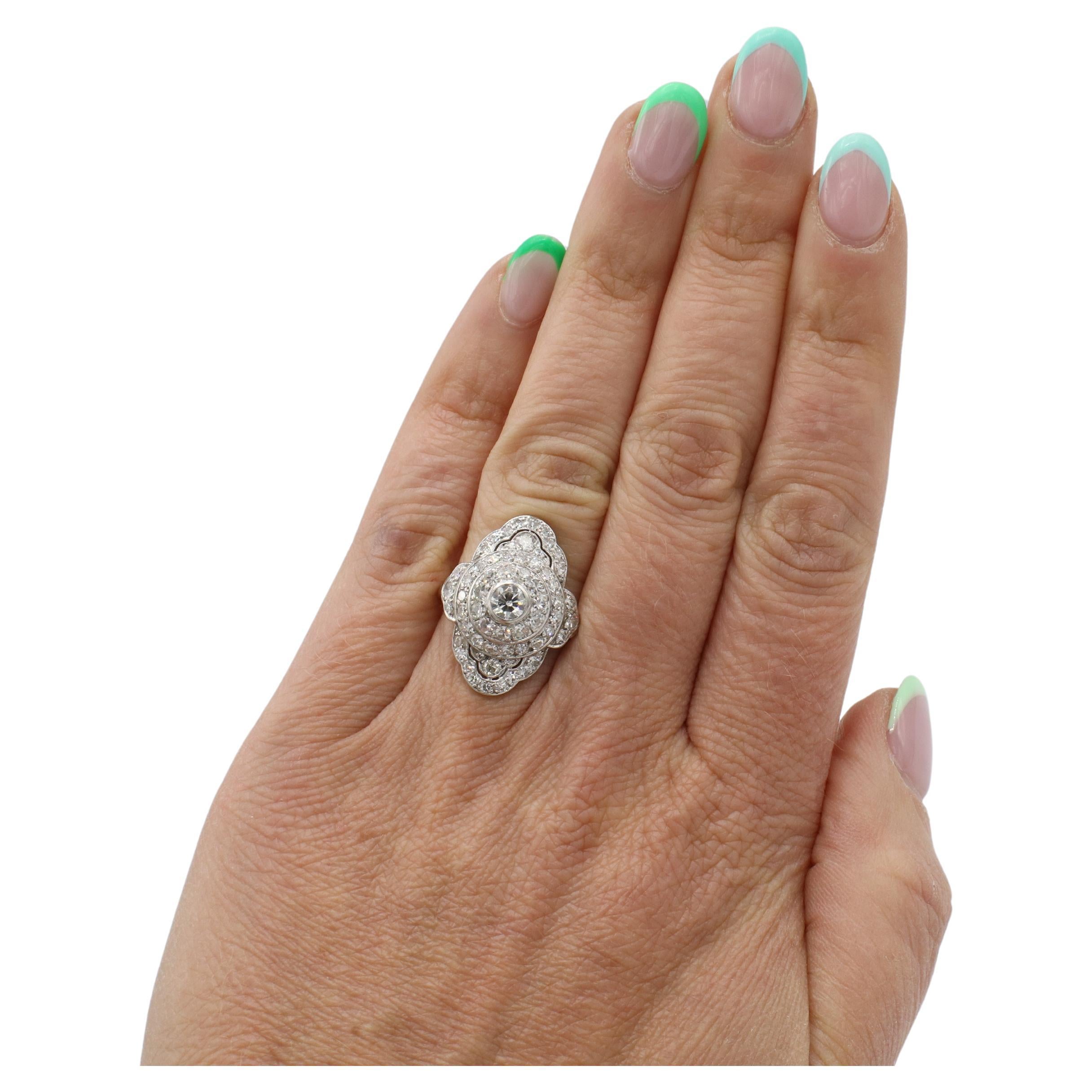 Art Deco Platin 1,40 Karat Natürlicher Diamant Navette Cluster Dome Ring im Zustand „Hervorragend“ im Angebot in  Baltimore, MD