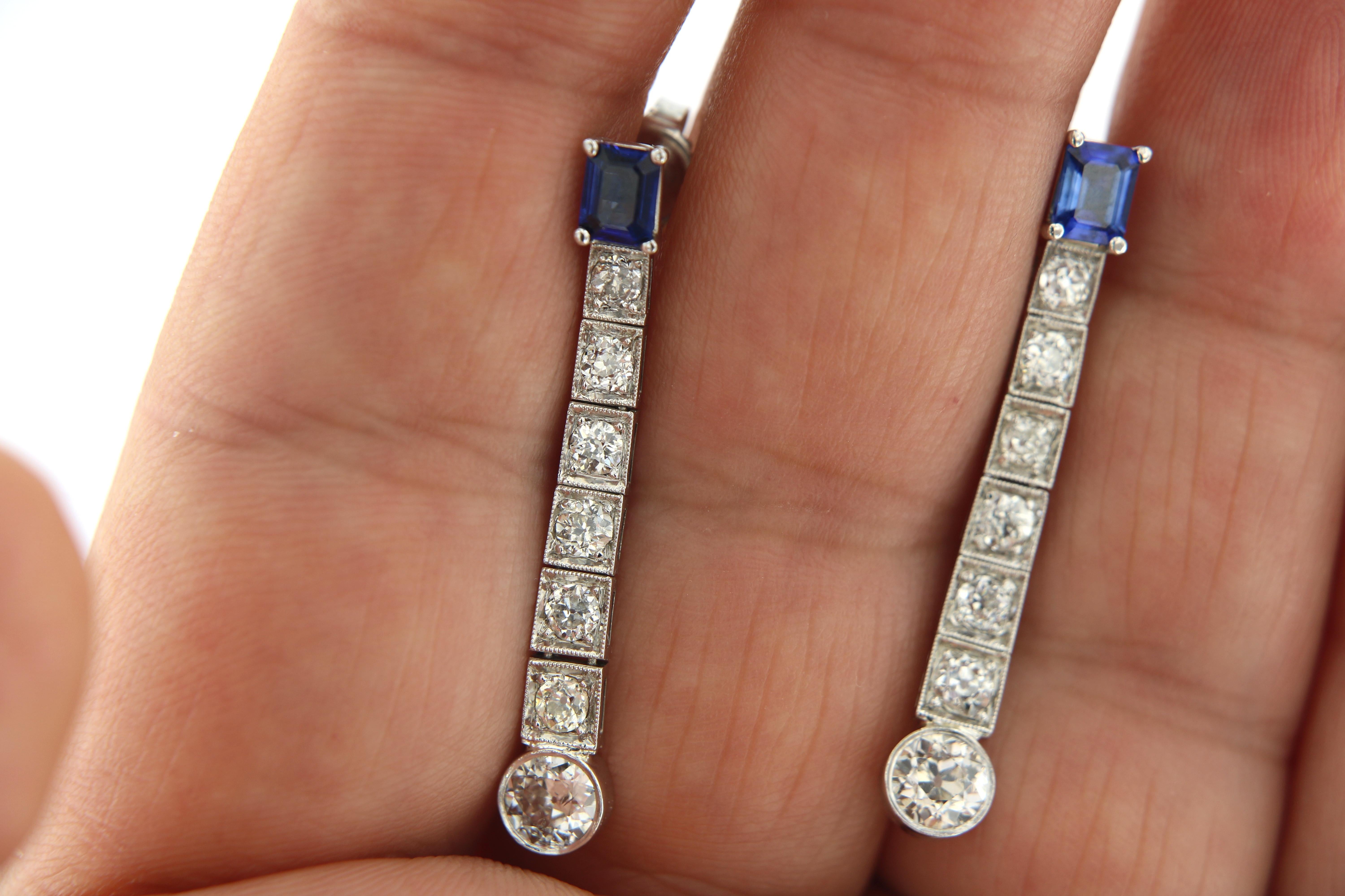 Art Deco Platinum 14 Karat Diamond and Sapphire Drop Earring In Excellent Condition In Miami, FL