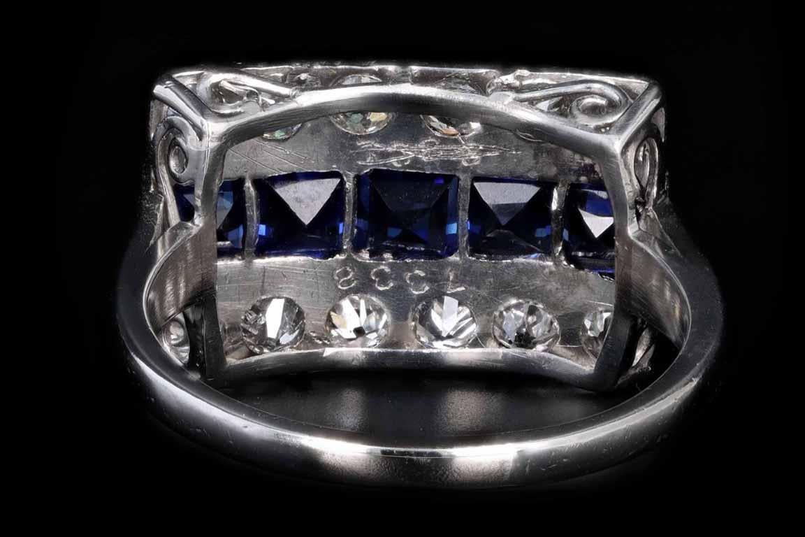 Women's Art Deco Platinum 1.5 Carats in Total Synthetic Sapphire and Old European Cut For Sale