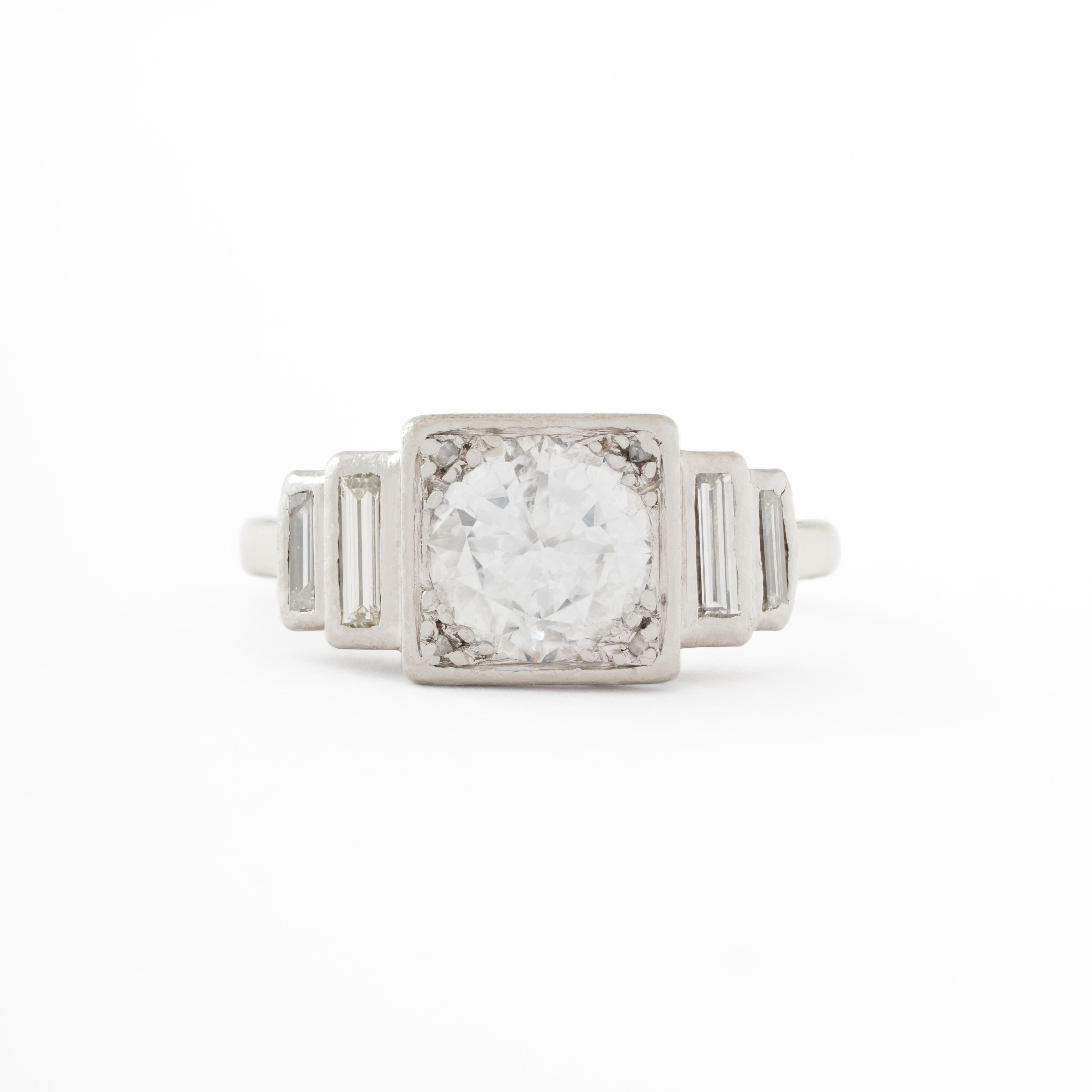 Art déco Bague de fiançailles Art Déco en platine 1,55 carat taille européenne ancienne en vente