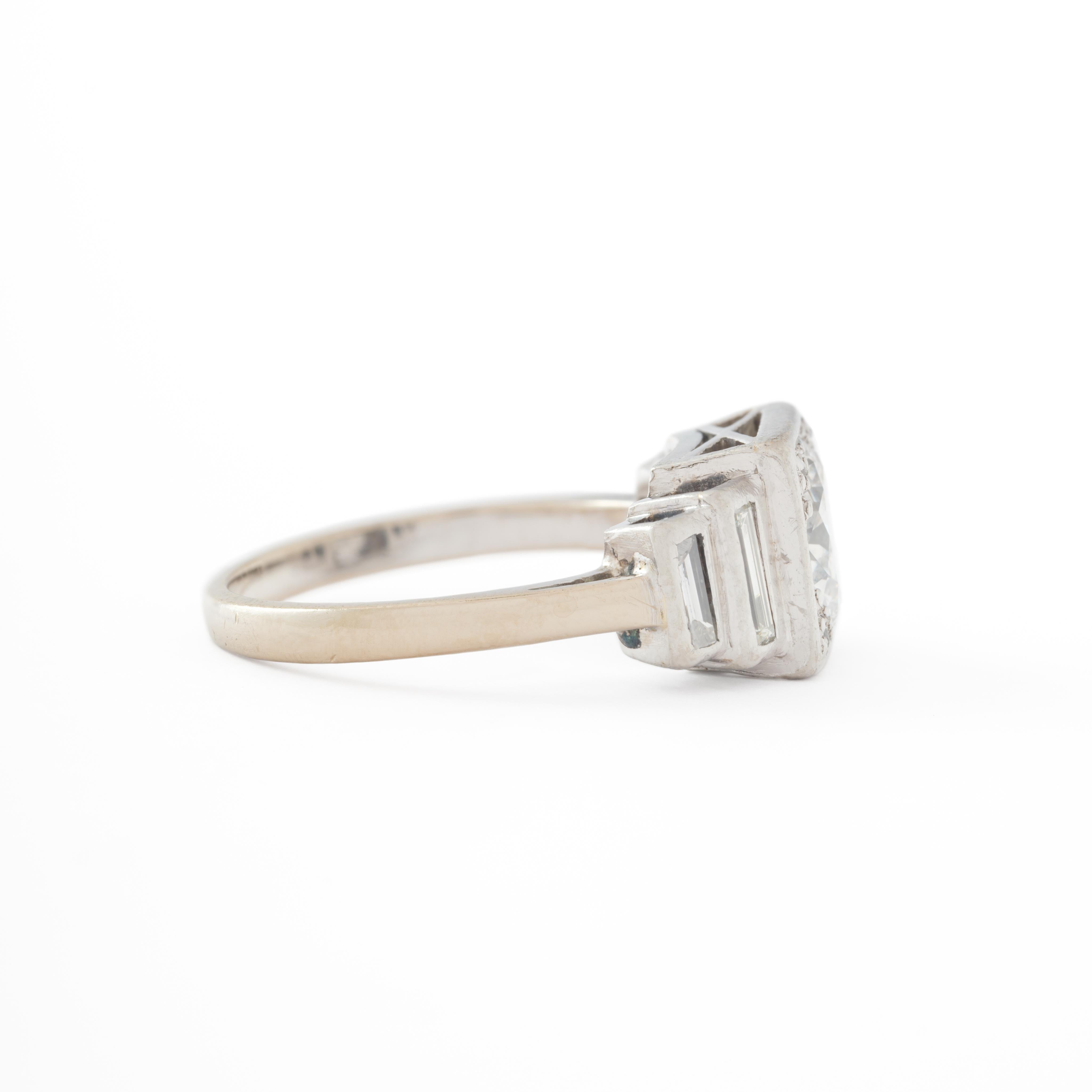 Bague de fiançailles Art Déco en platine 1,55 carat taille européenne ancienne en vente 1