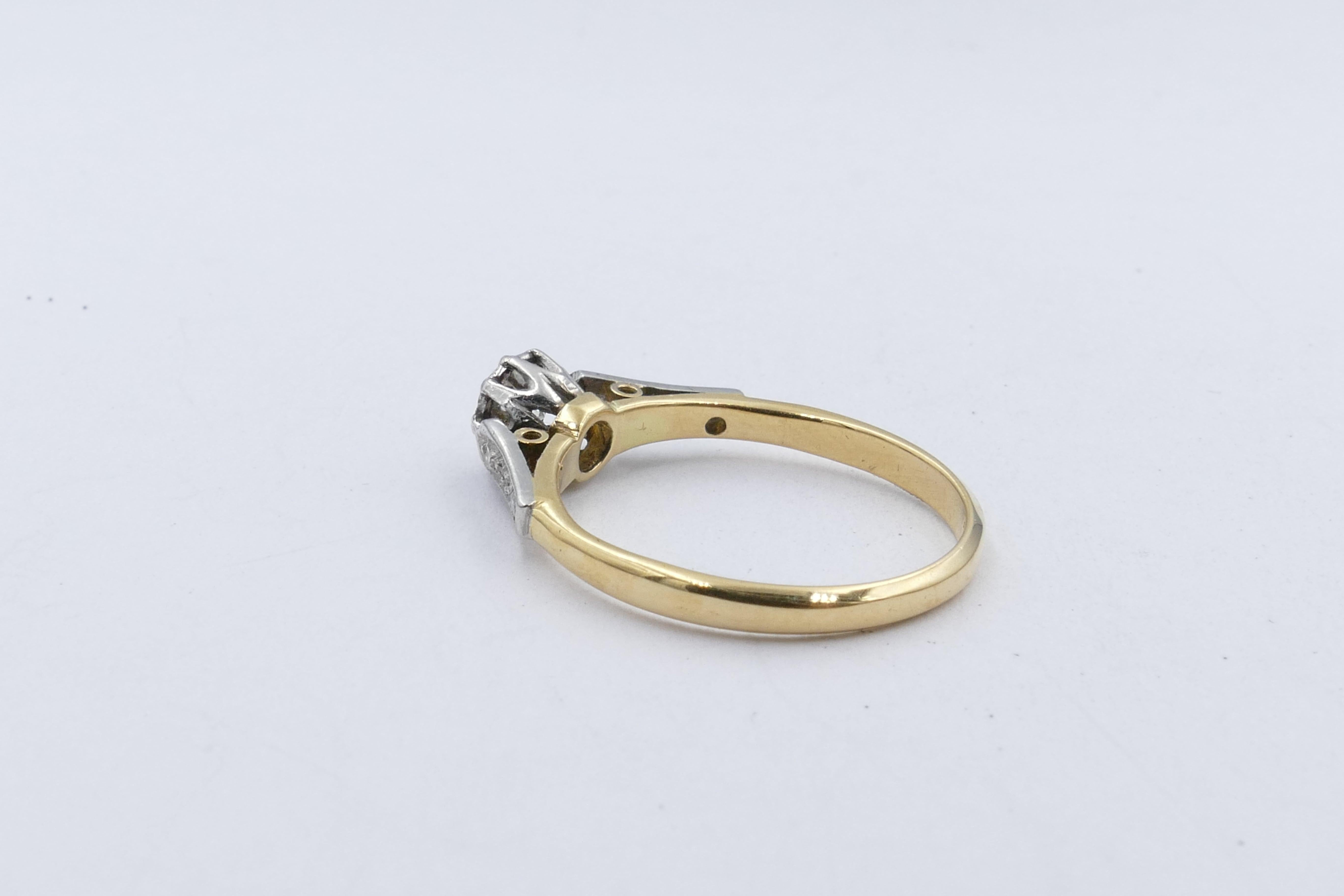 Brilliant Cut Art Deco Platinum and 18 Carat Yellow Gold Diamond Engagement Ring For Sale
