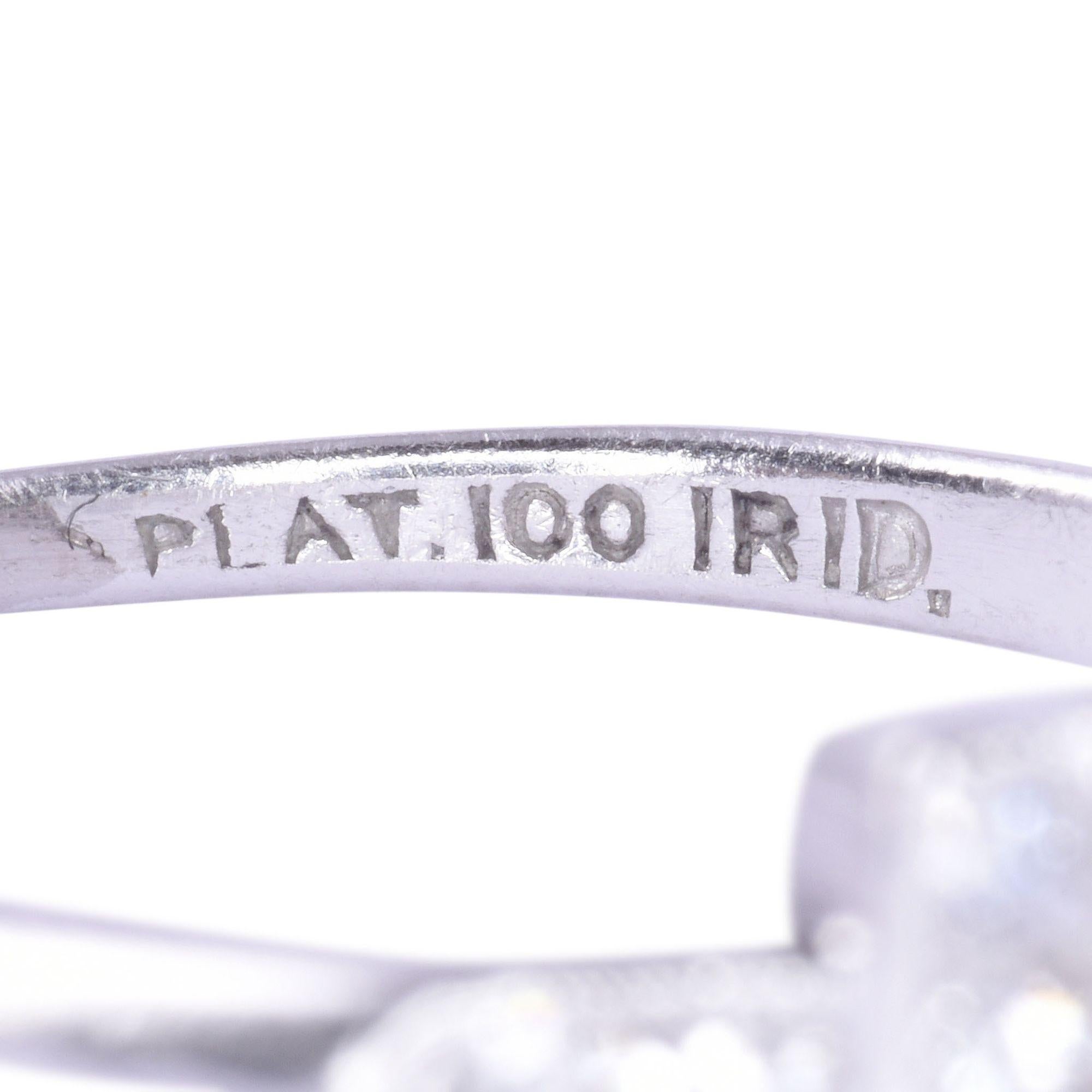 Art Deco Platinum 1.95 Carat Center Diamond Engagement Ring For Sale 1