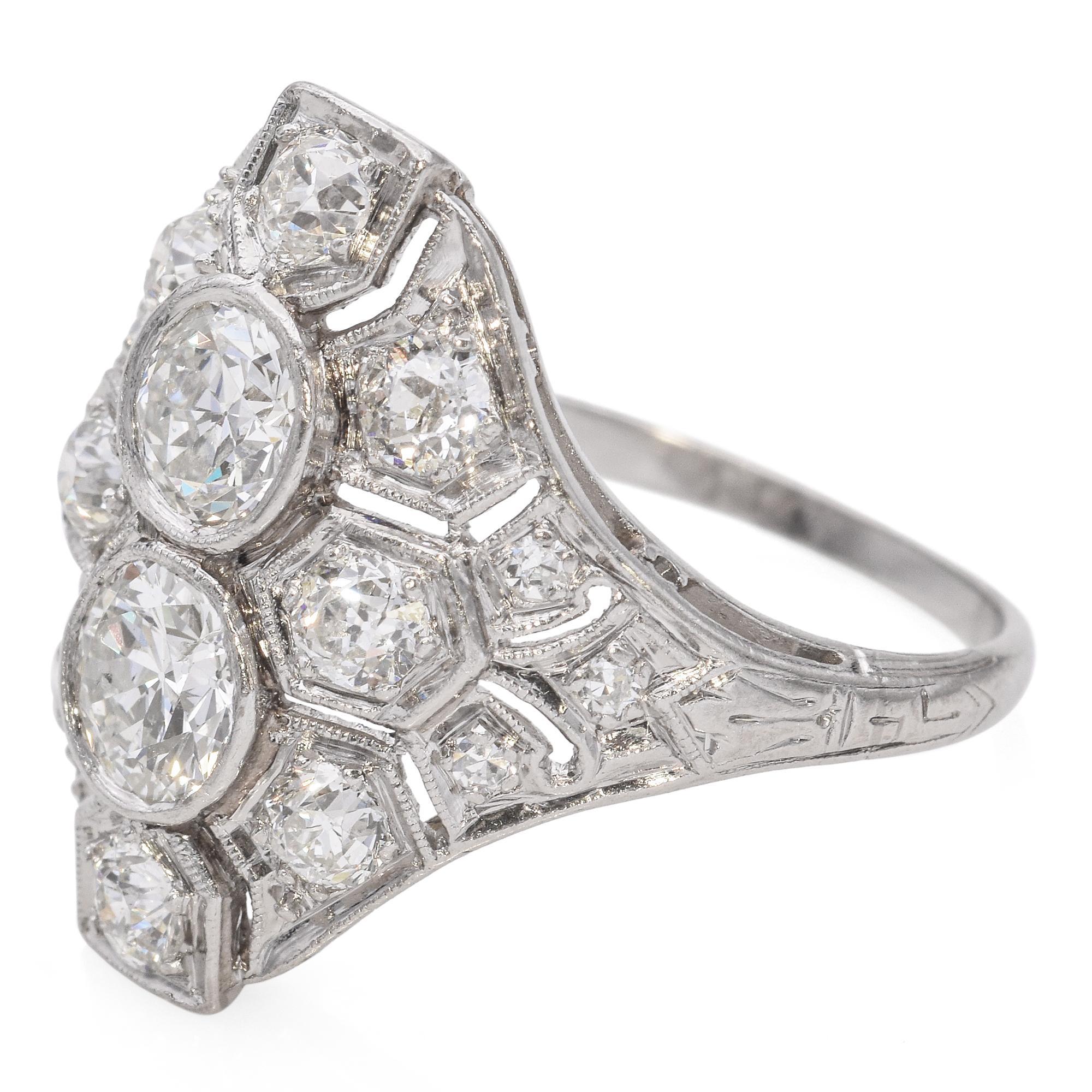 Bague de soirée Art déco en platine avec diamant européen ancien de 2,0 ctw Bon état - En vente à New York, NY