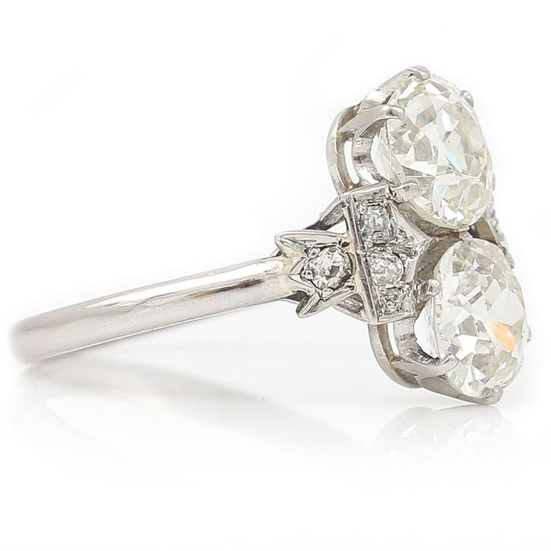 Art Deco Platinum 2.48ct Old European Cut Two Stone Diamond Ring, circa 1920 In Good Condition For Sale In Lancashire, Oldham