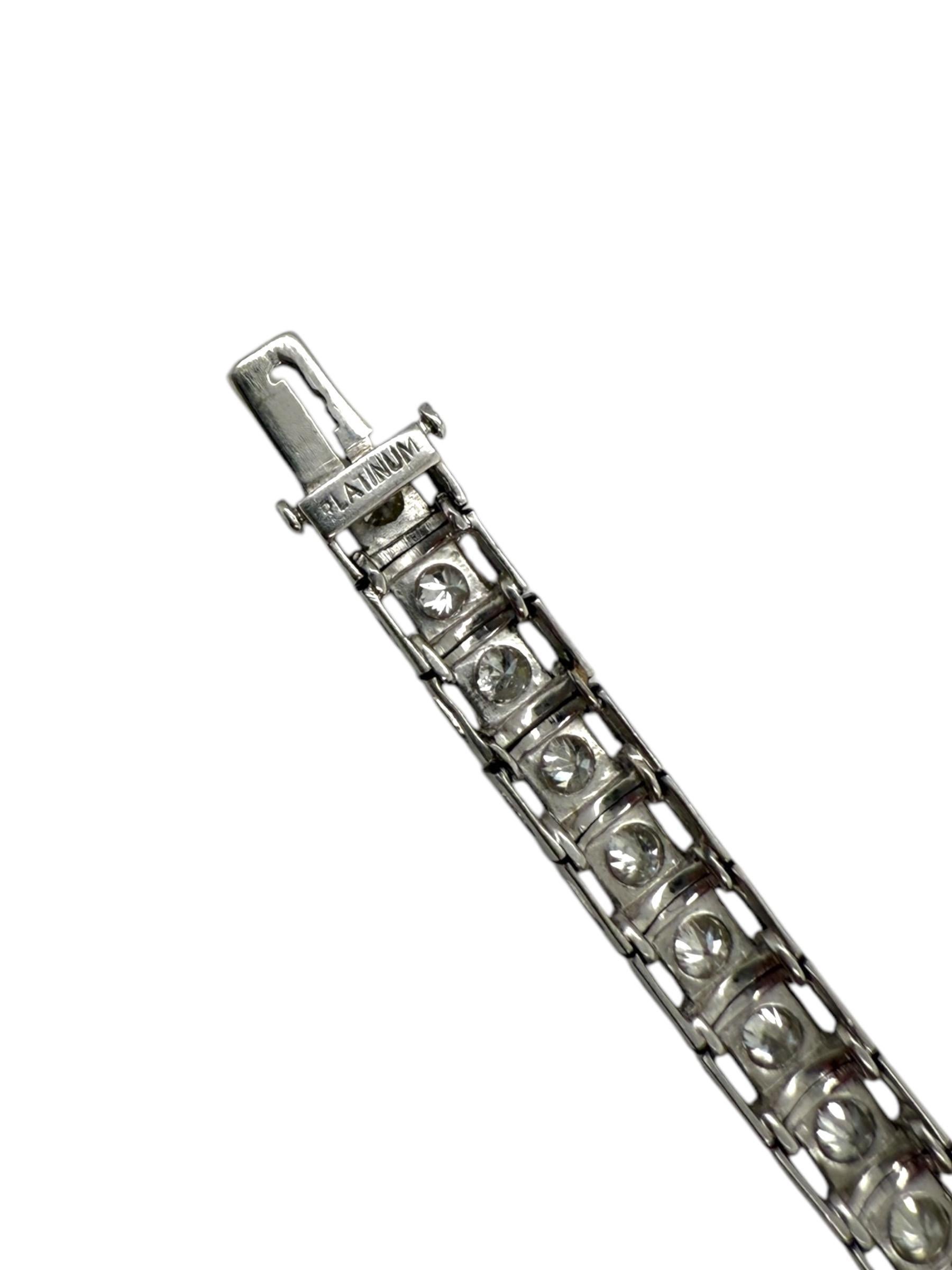 Art Deco Platinum 2.8 Carat Diamond Bracelet For Sale 6