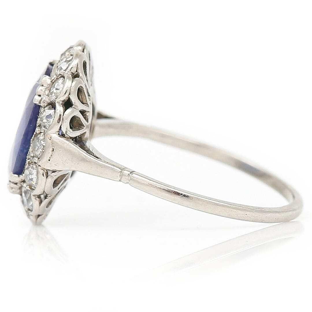 Art Deco Platin 2,8 Karat ovaler Saphir 1,5 Karat Diamantring mit altem Minenschliff um 1920 im Zustand „Gut“ in Lancashire, Oldham
