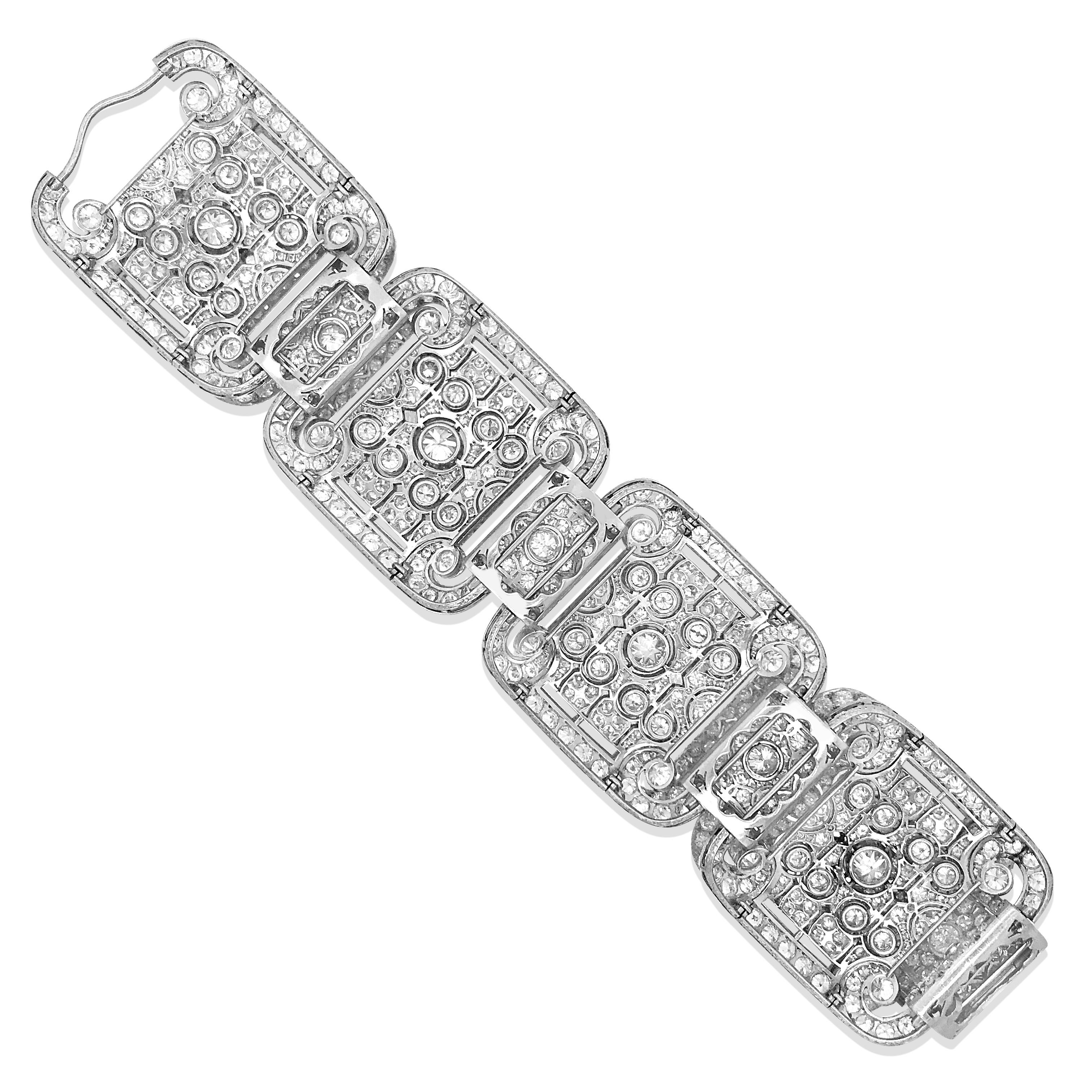 Art Deco Style Platinum 41.2 Carat Diamond Bracelet In Excellent Condition In New York, NY