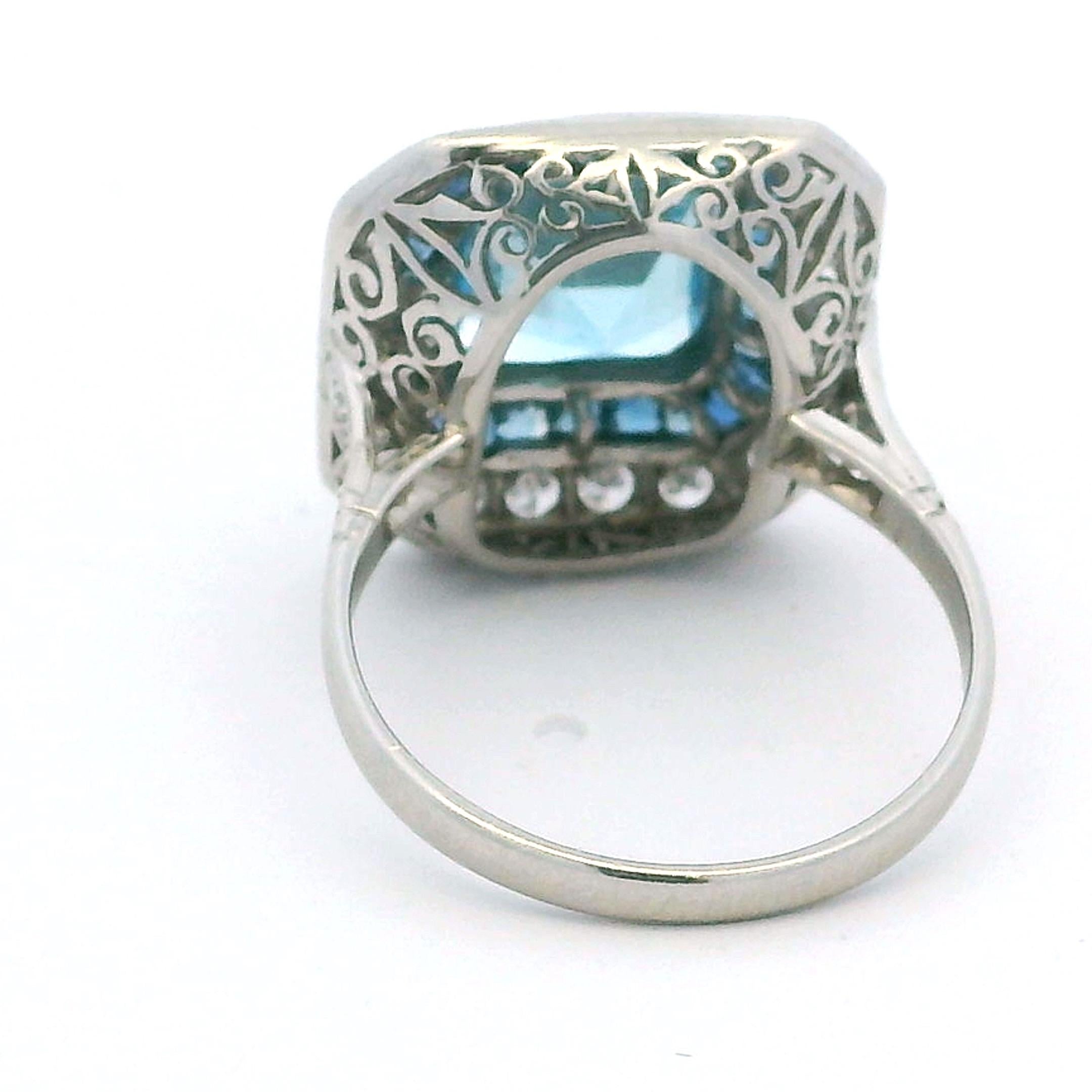 Bague art déco en platine 5.00 ct aigue-marine, diamant et saphir taille calibre en vente 1