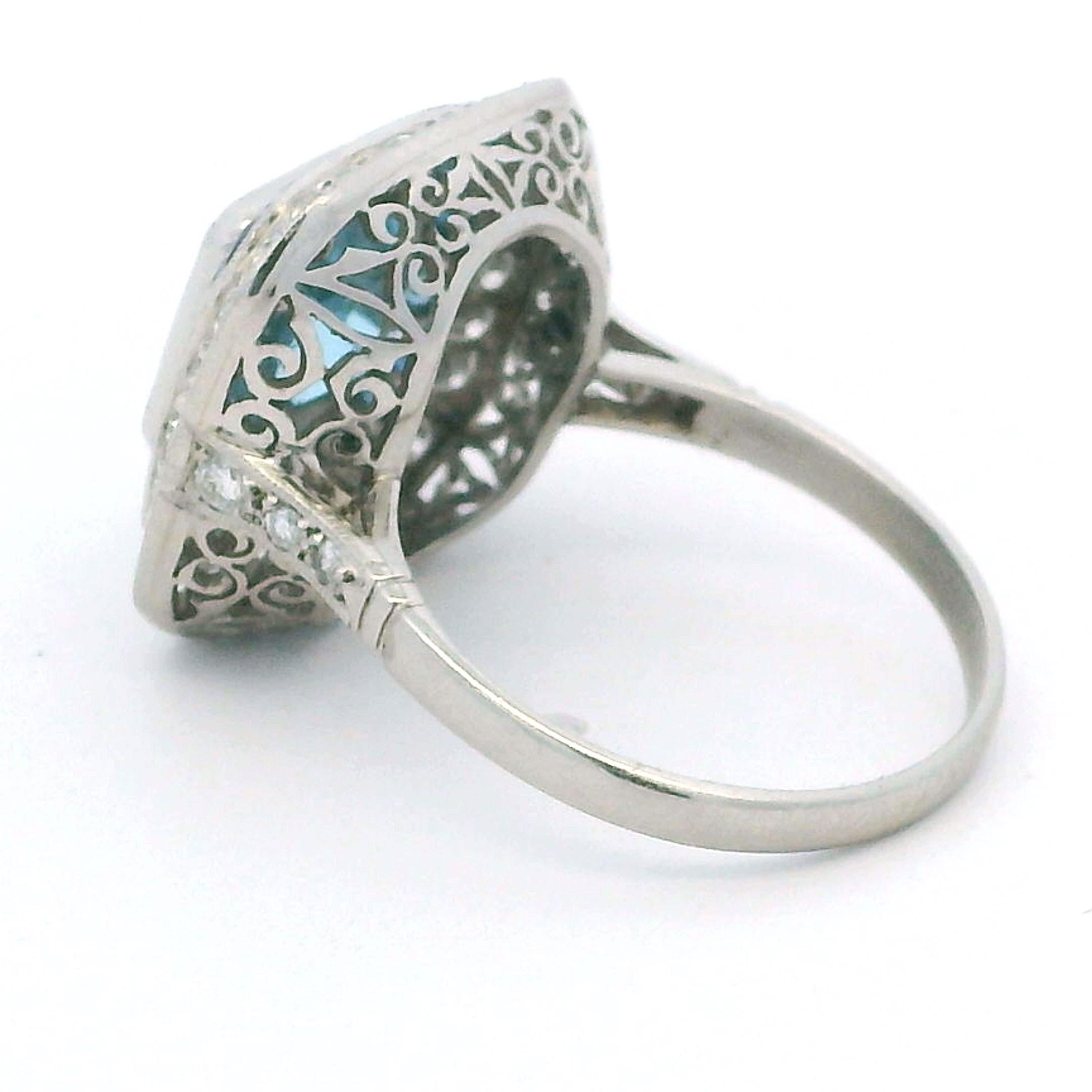 Bague art déco en platine 5.00 ct aigue-marine, diamant et saphir taille calibre en vente 2