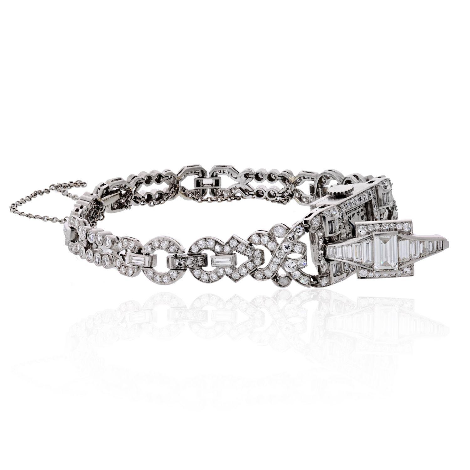 Taille baguette Montre-bracelet Glycine Art déco en platine avec 6,50 carats de diamants en vente
