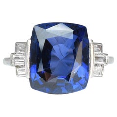 Art Deco Platin 8ct Burma Sapphire & Baguette Cut Diamond Ring, CIRCA 1920