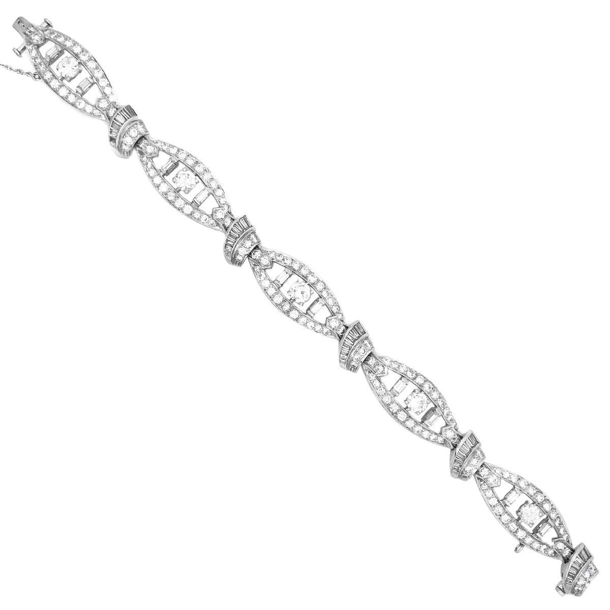 Women's Art Deco Style Platinum 9.50 Carat Diamond Bracelet For Sale