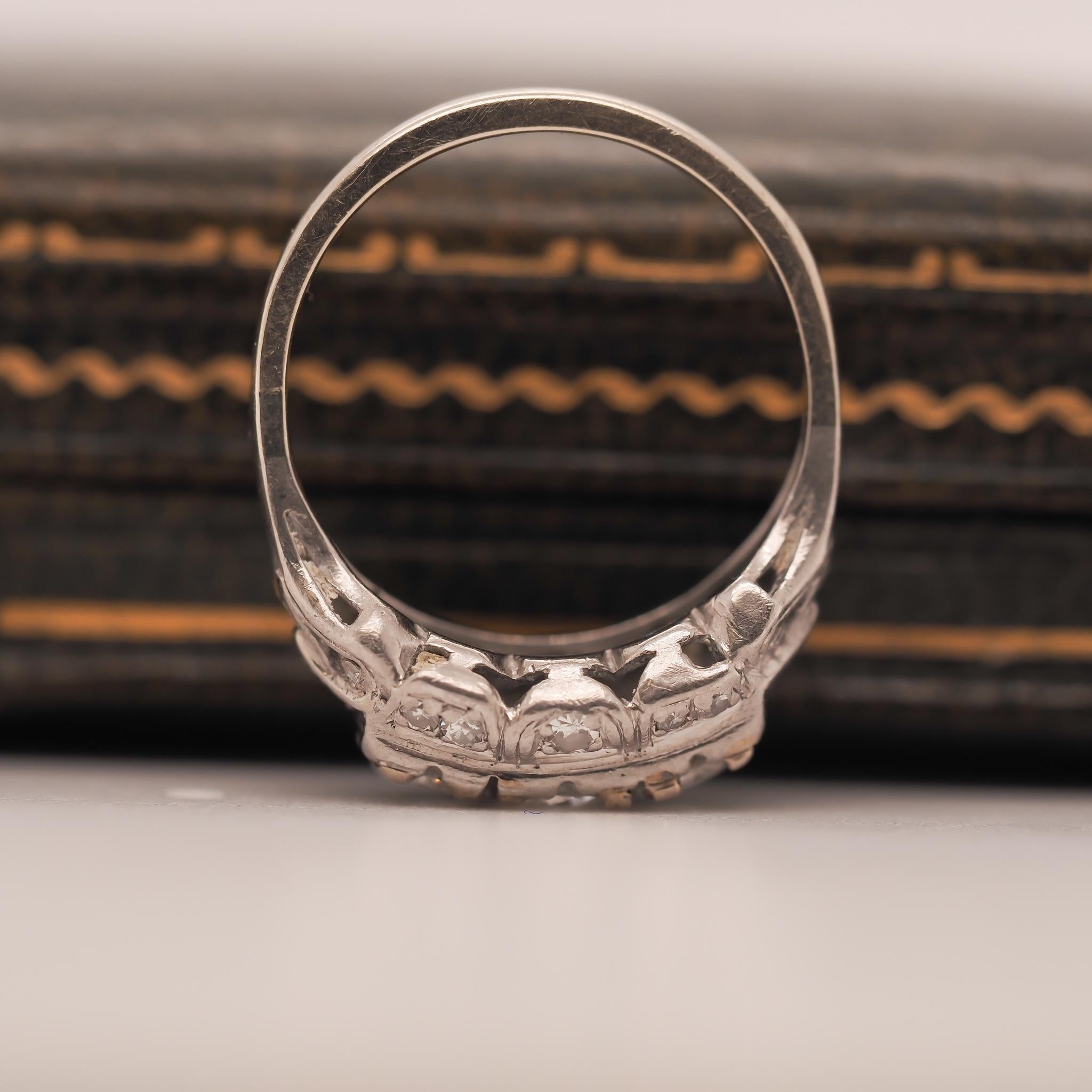 Art Deco Platinum and 18K White Gold Three Stone Old European Diamond Ring In Good Condition For Sale In Hicksville, NY