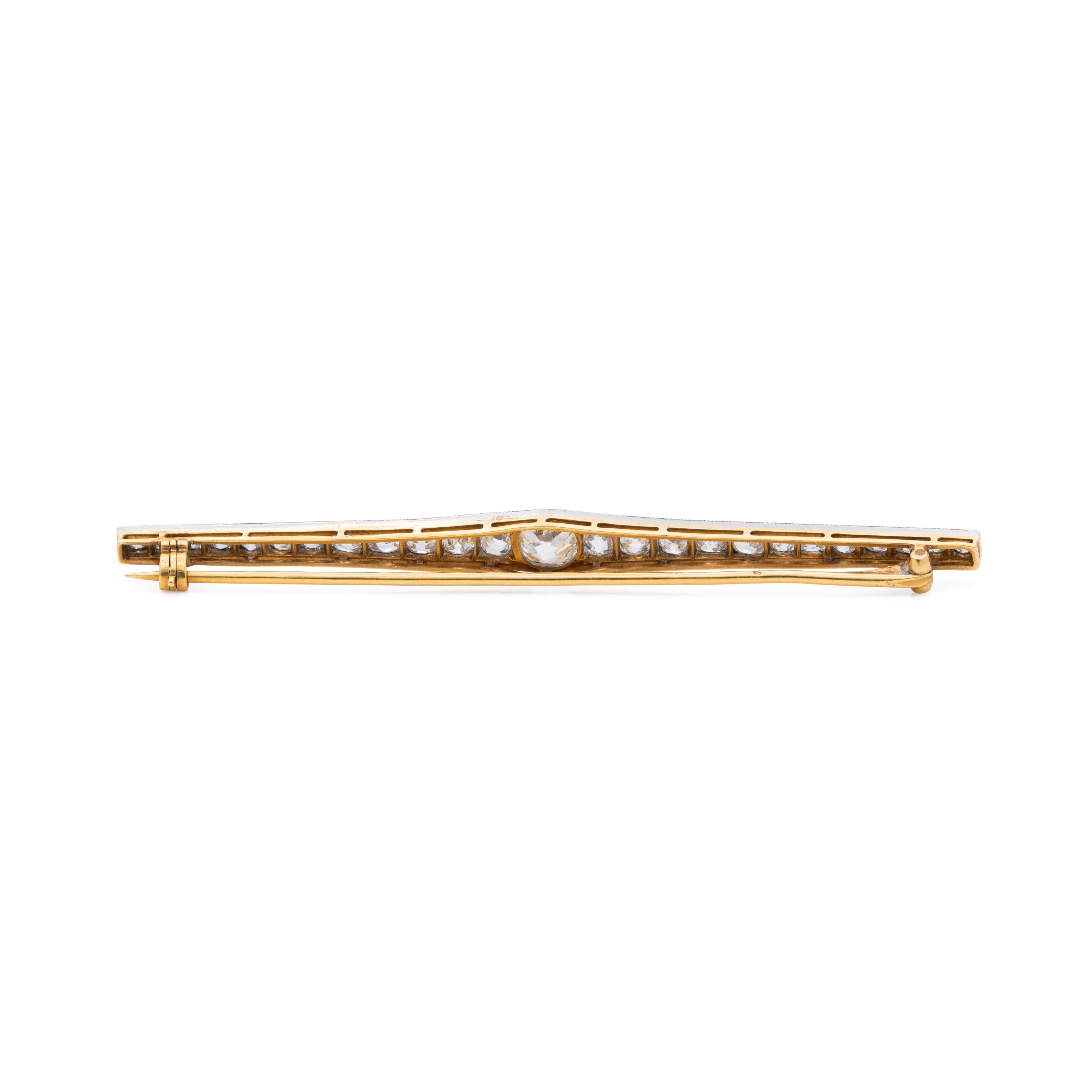 Broche Art déco en platine et or jaune 18 carats avec diamants européens anciens de 3,20 carats Unisexe en vente
