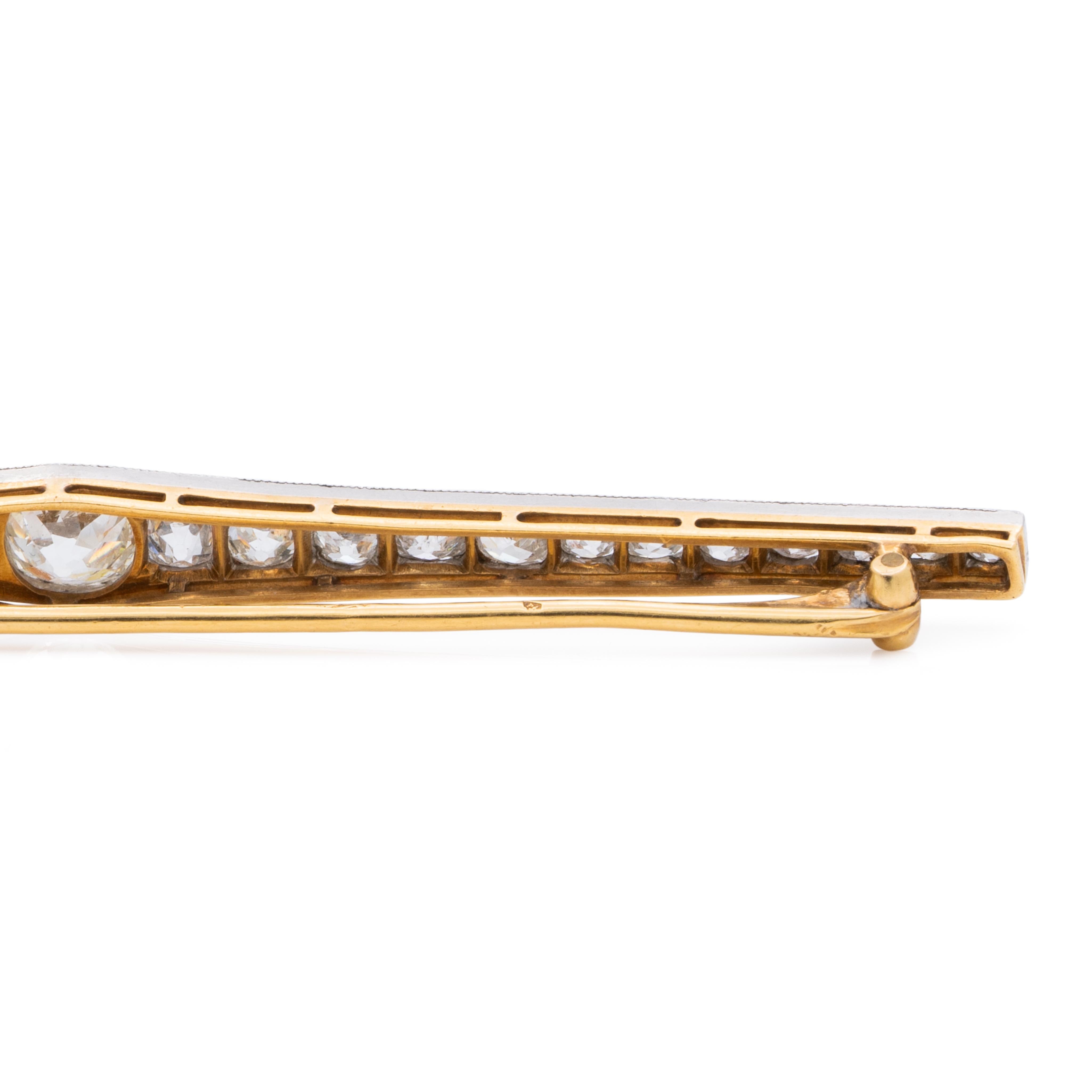 Broche Art déco en platine et or jaune 18 carats avec diamants européens anciens de 3,20 carats en vente 2