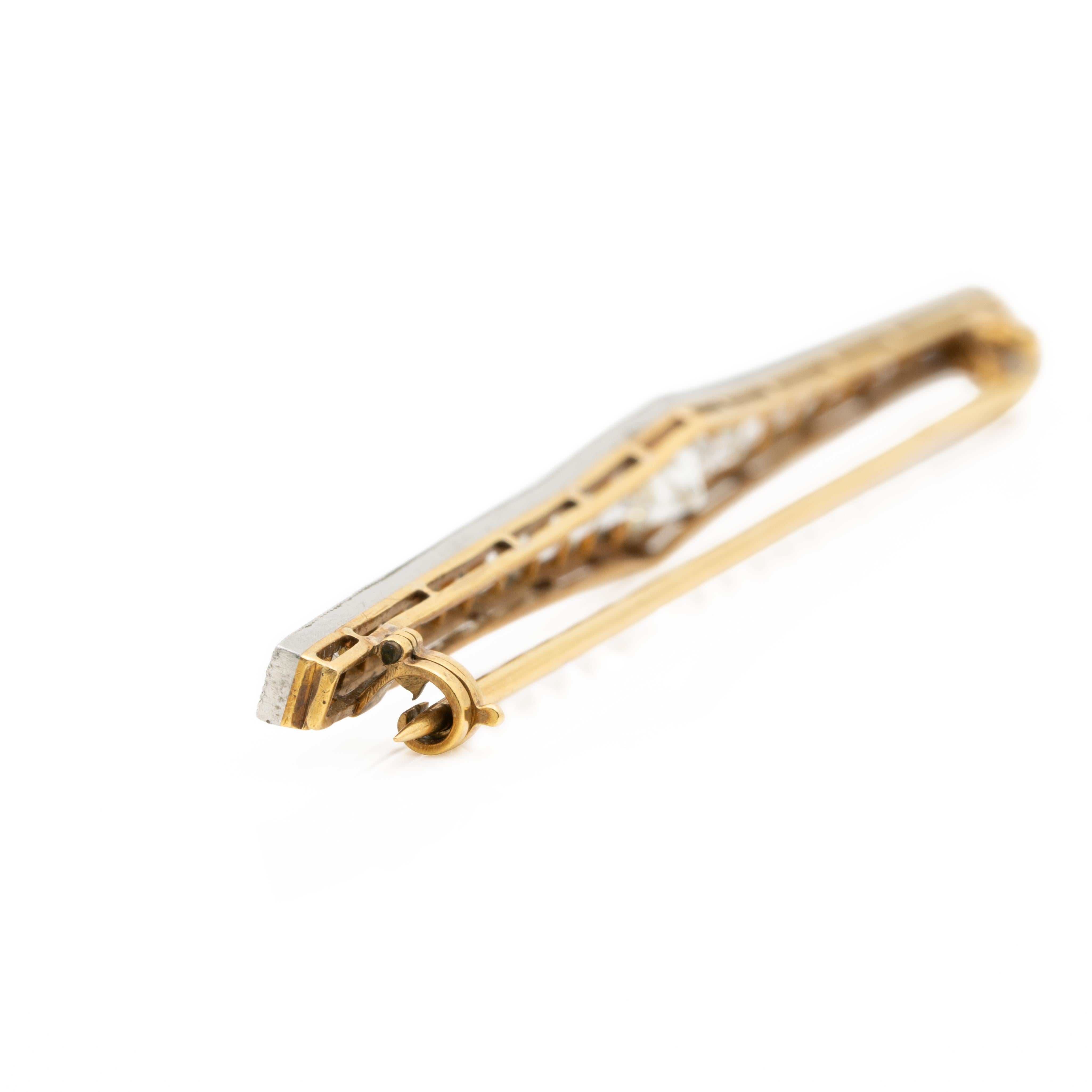 Broche Art déco en platine et or jaune 18 carats avec diamants européens anciens de 3,20 carats en vente 4