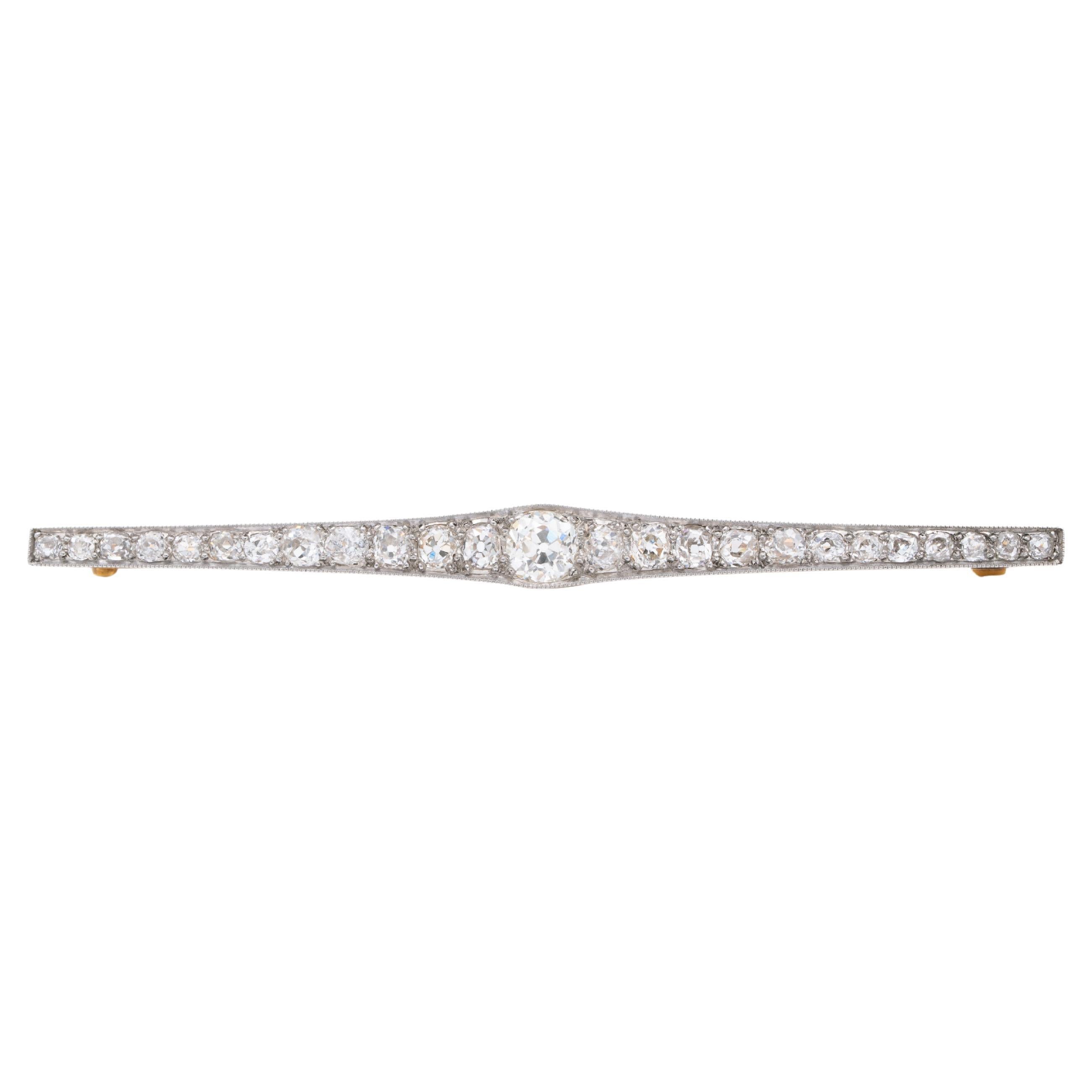 Art Deco Platinum and 18K Yellow Gold 3.20 Carats Old European Diamond Brooch