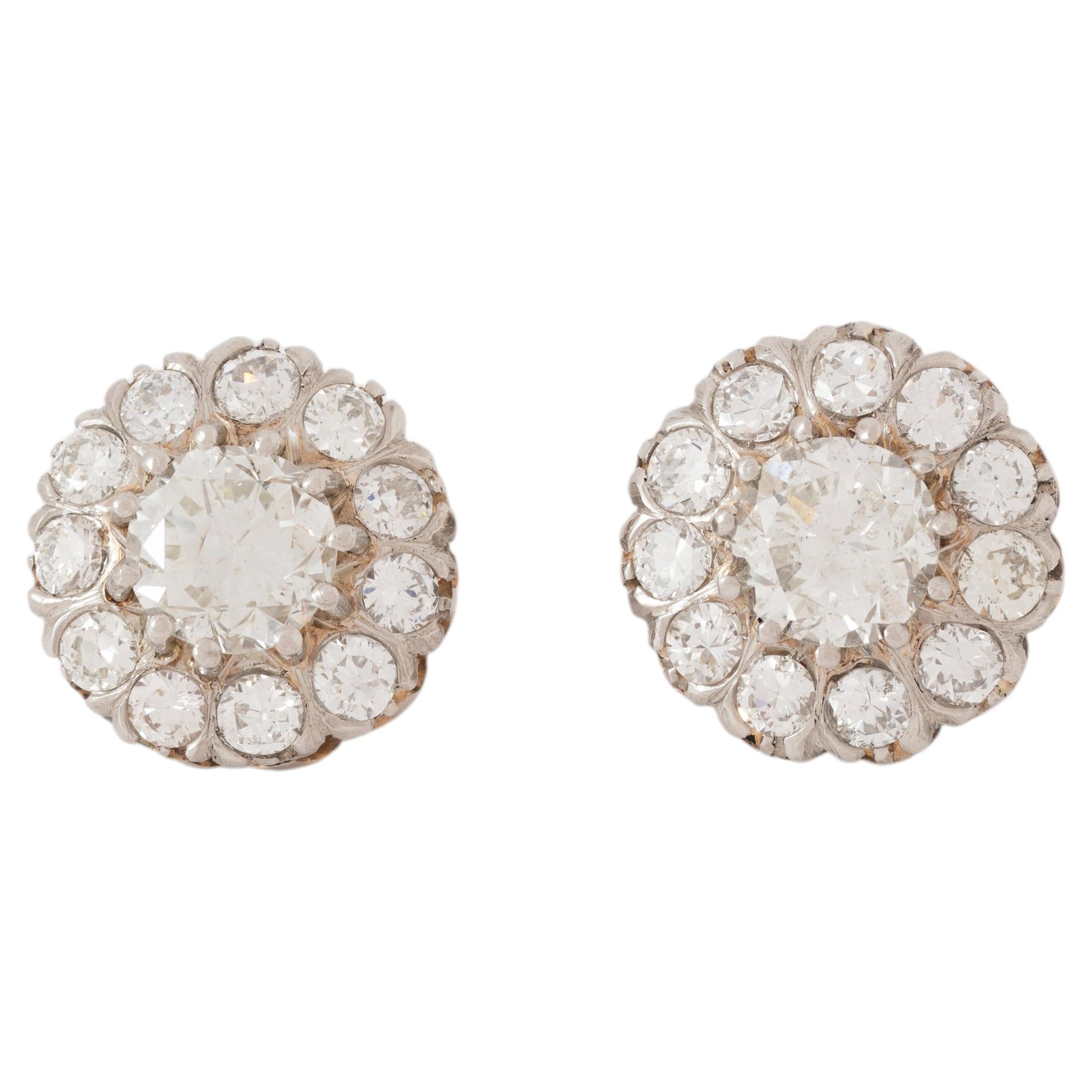 Art Deco Platinum and 4.40 Carats Diamond Cluster Earrings For Sale