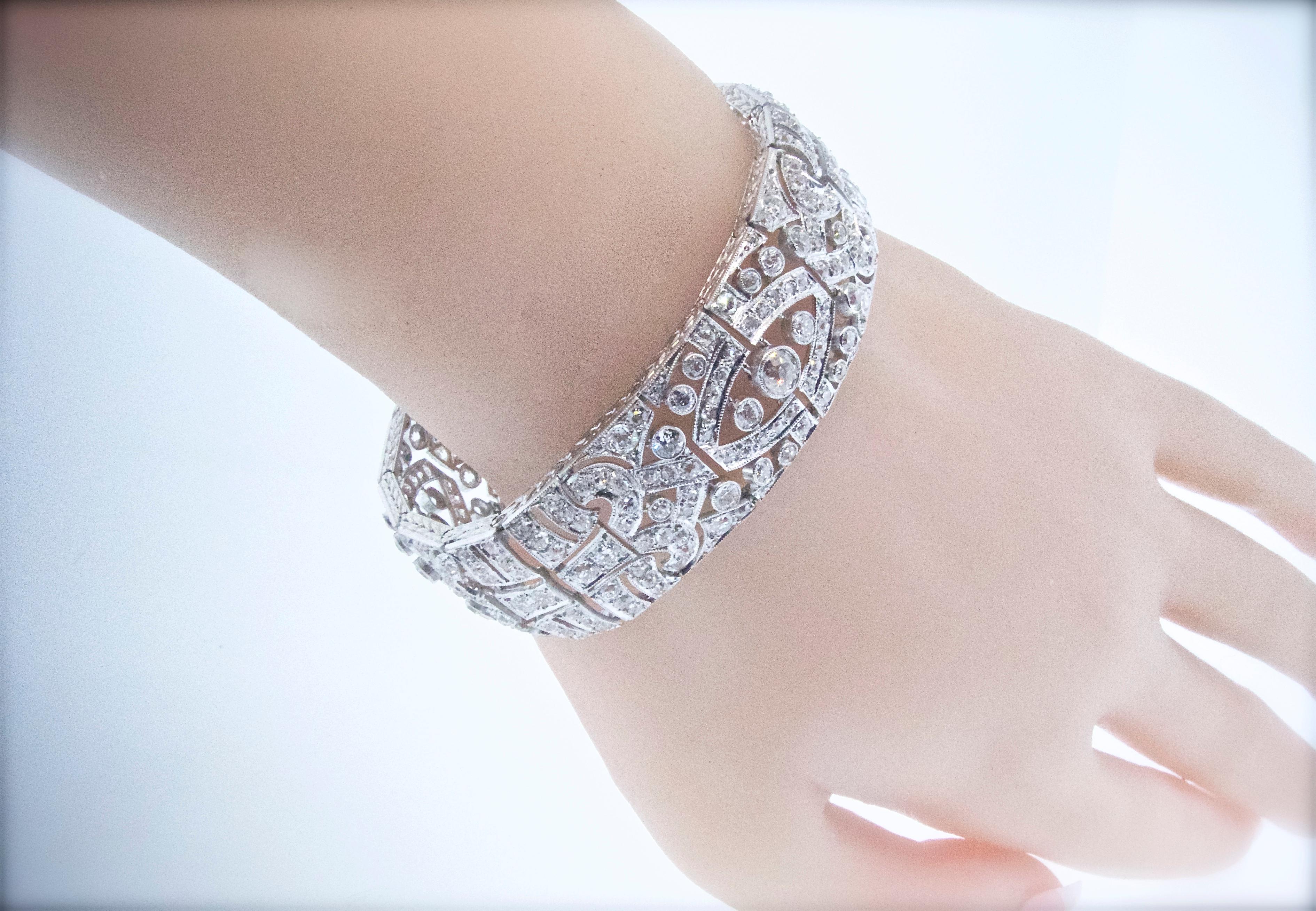 Art Deco Platinum and Diamond Bracelet, circa 1930 2