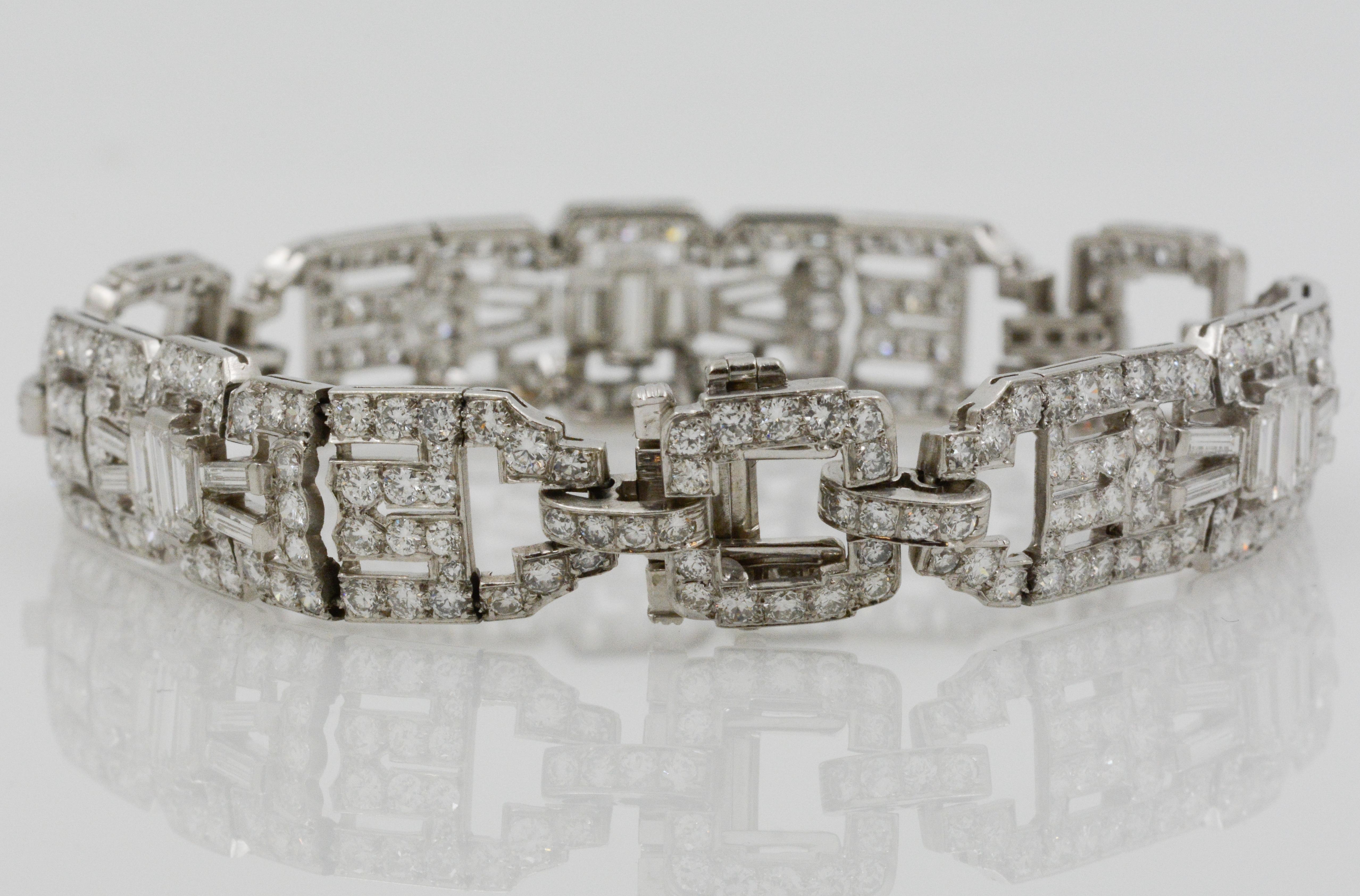 9.36 Carat Diamond Art Deco Platinum Bracelet In Good Condition In Dallas, TX