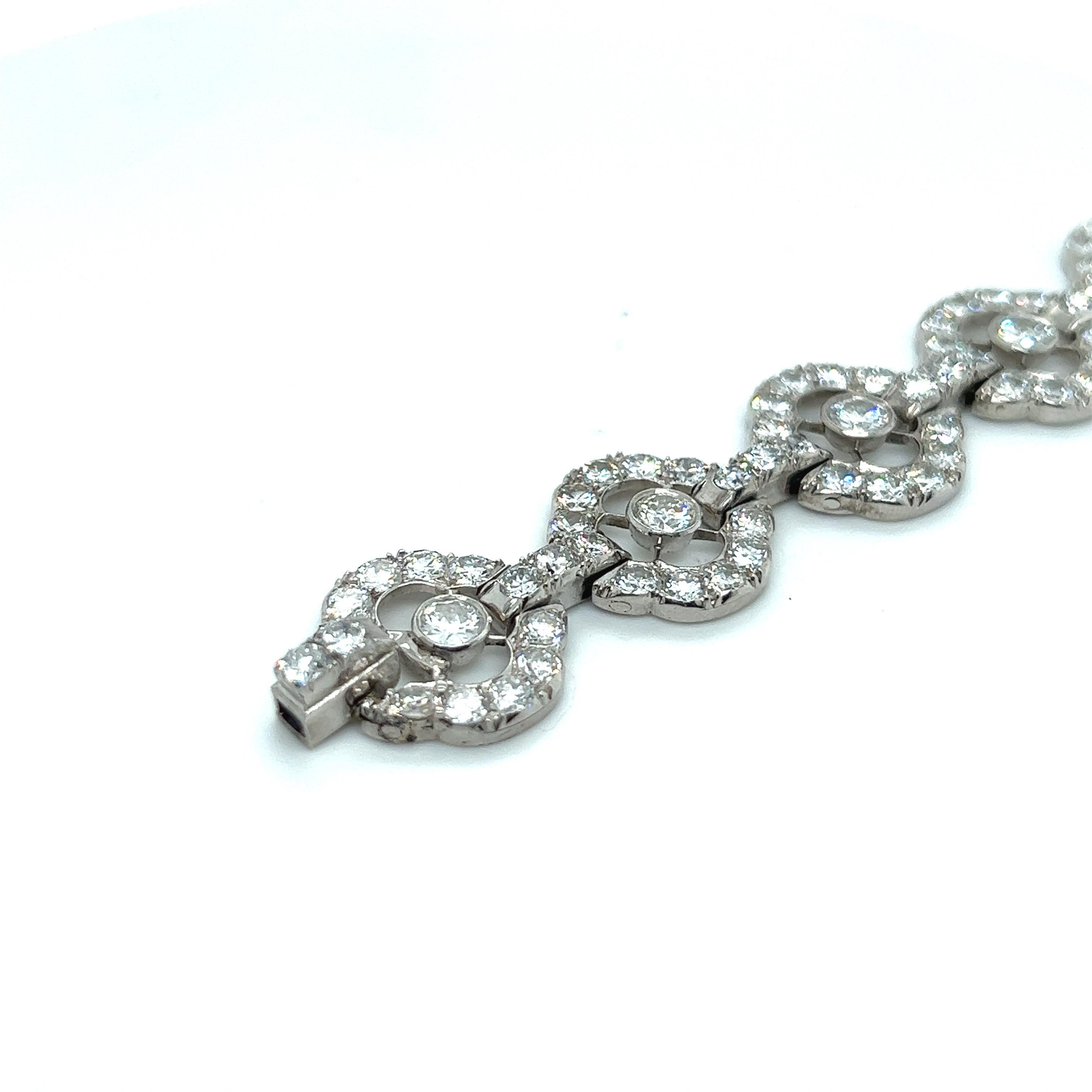 Women's or Men's Art-Déco Platinum and Diamond Bracelet For Sale