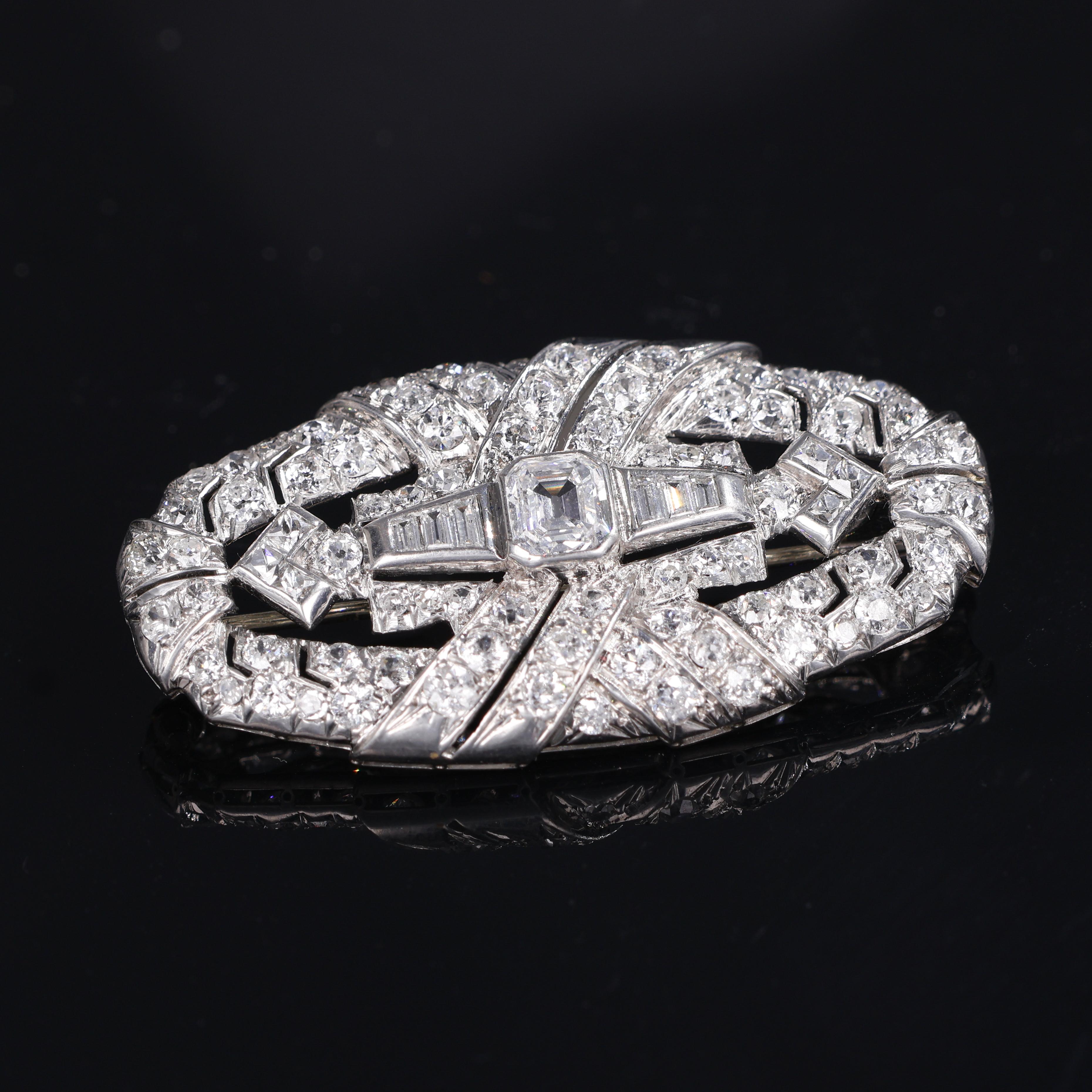 Brilliant Cut Art Deco Platinum and Diamond Brooch, 1930s For Sale