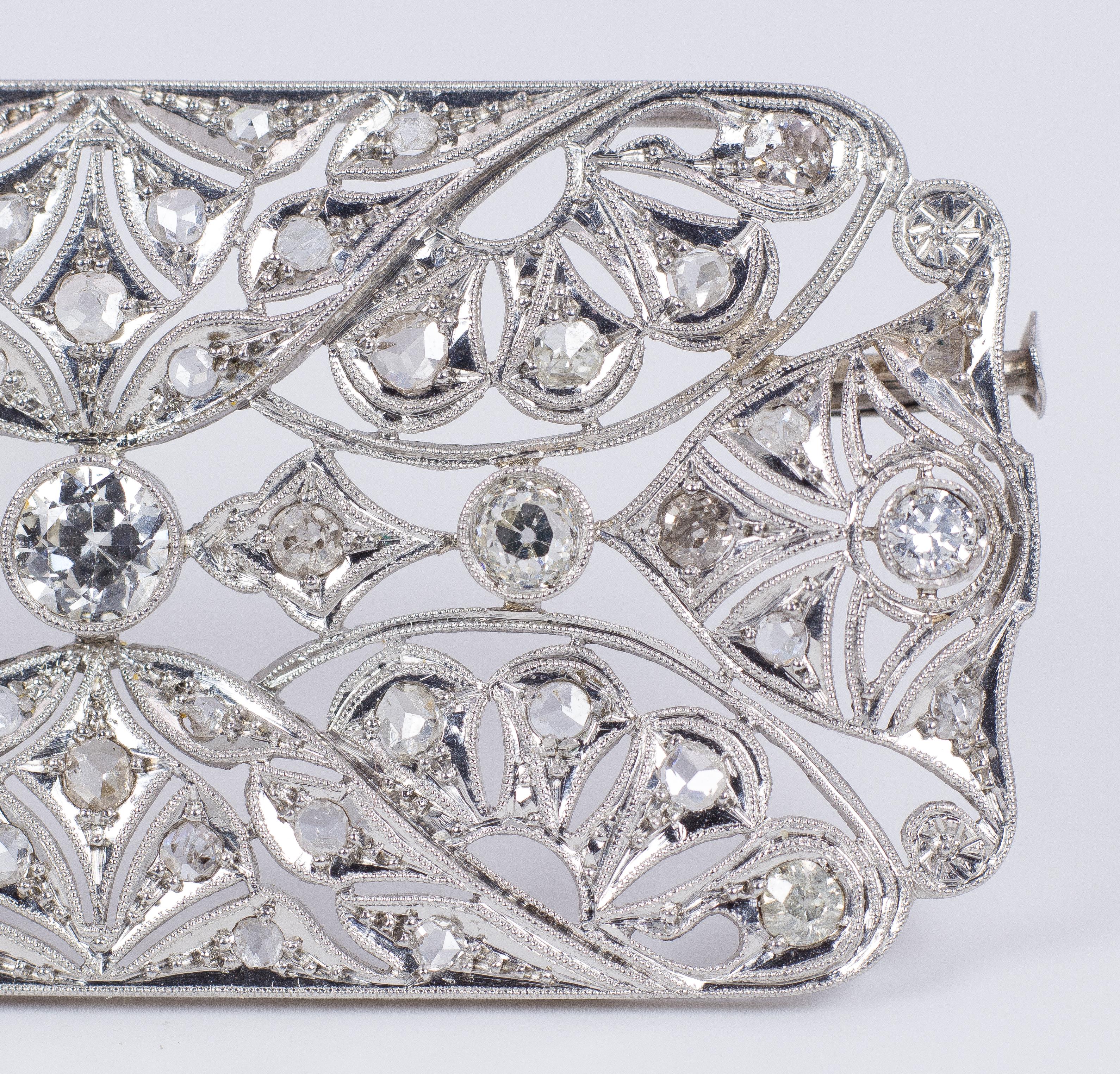 Art Deco Platinum and Diamond Brooch For Sale 1