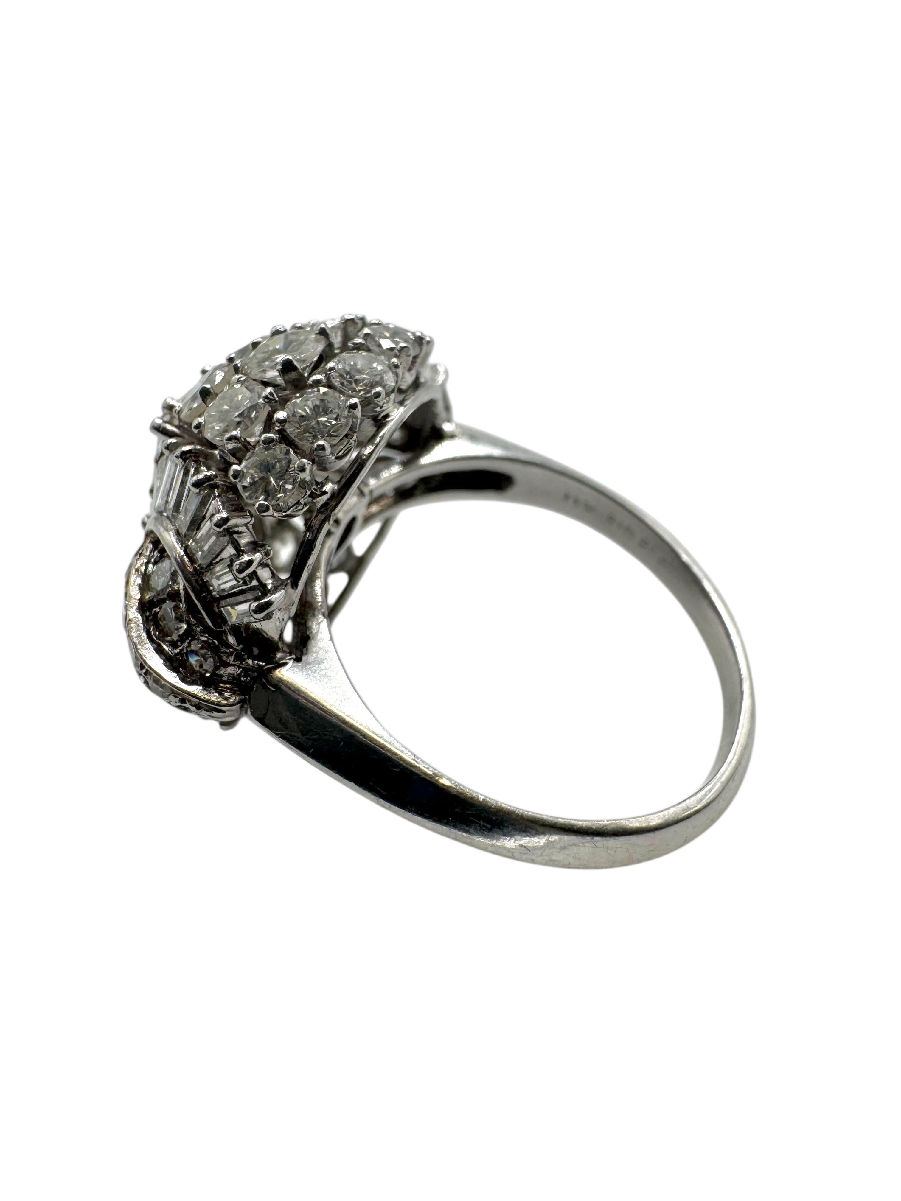 Anello da cocktail in platino e diamanti Art Deco in vendita 1