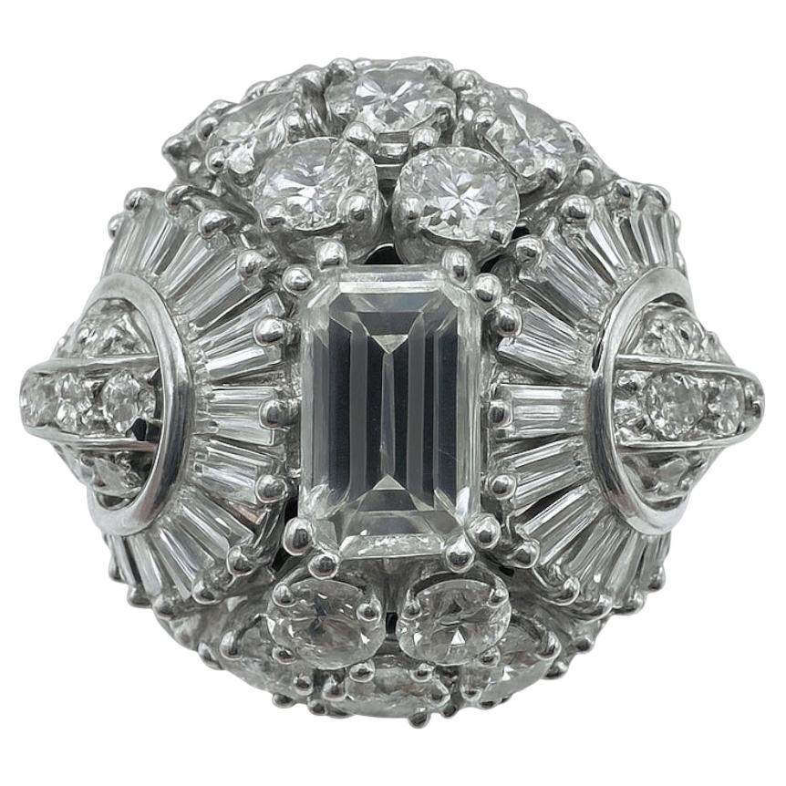 Anillo de Cóctel Art Decó de Platino y Diamantes