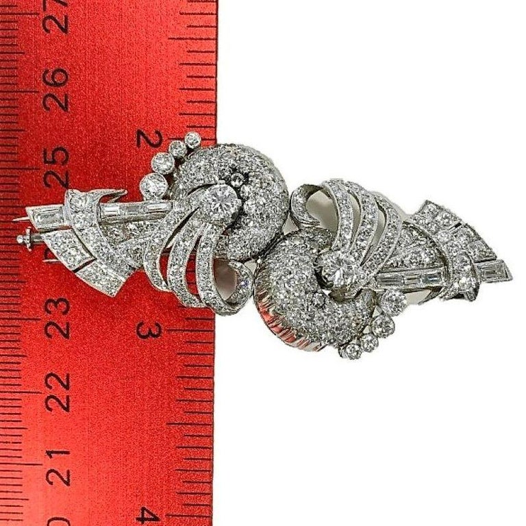 Art Deco Platinum and Diamond Double Clip Brooch For Sale at 1stDibs
