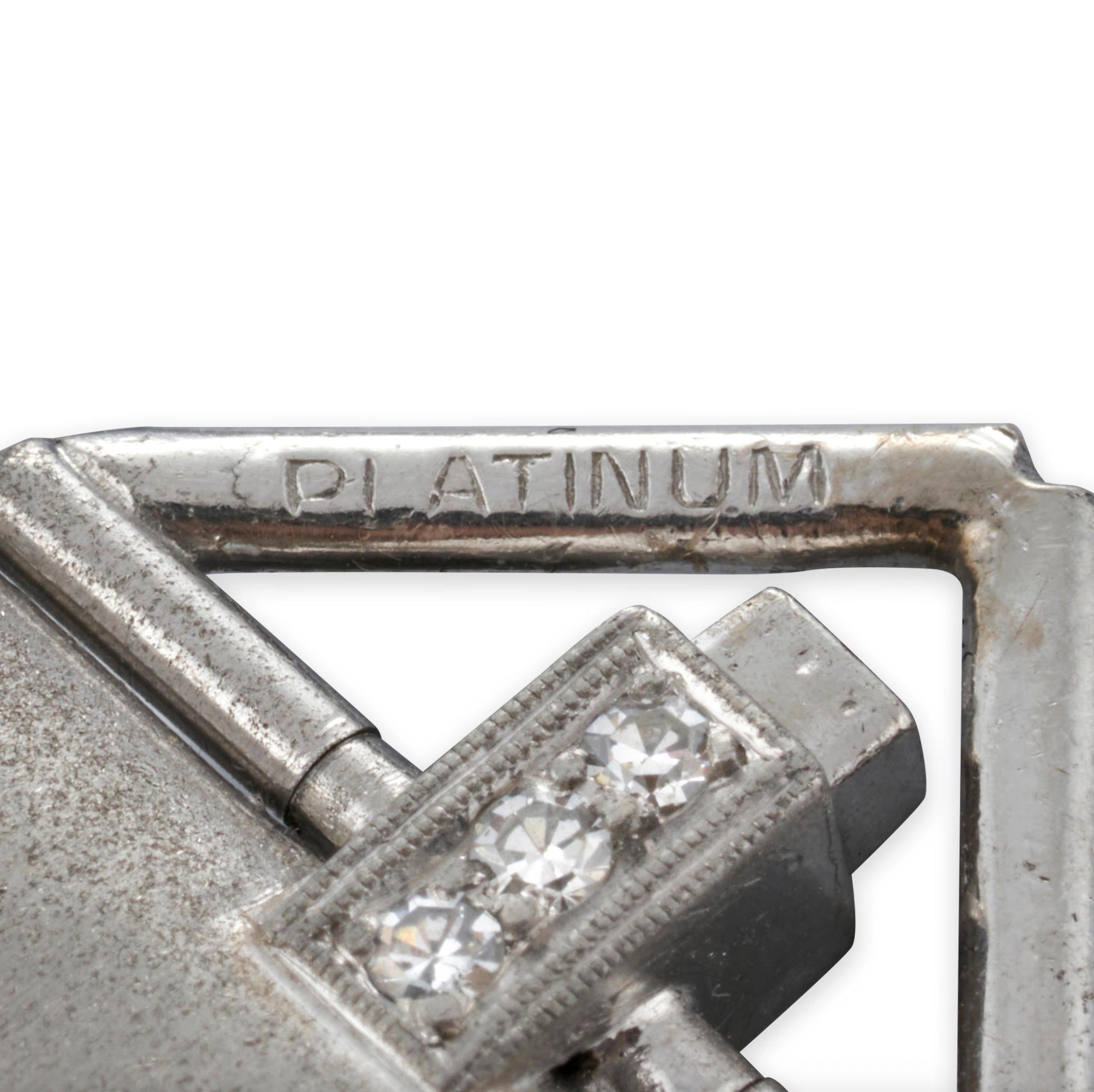 Art Deco Platinum And Diamond Locket (Art déco) im Angebot