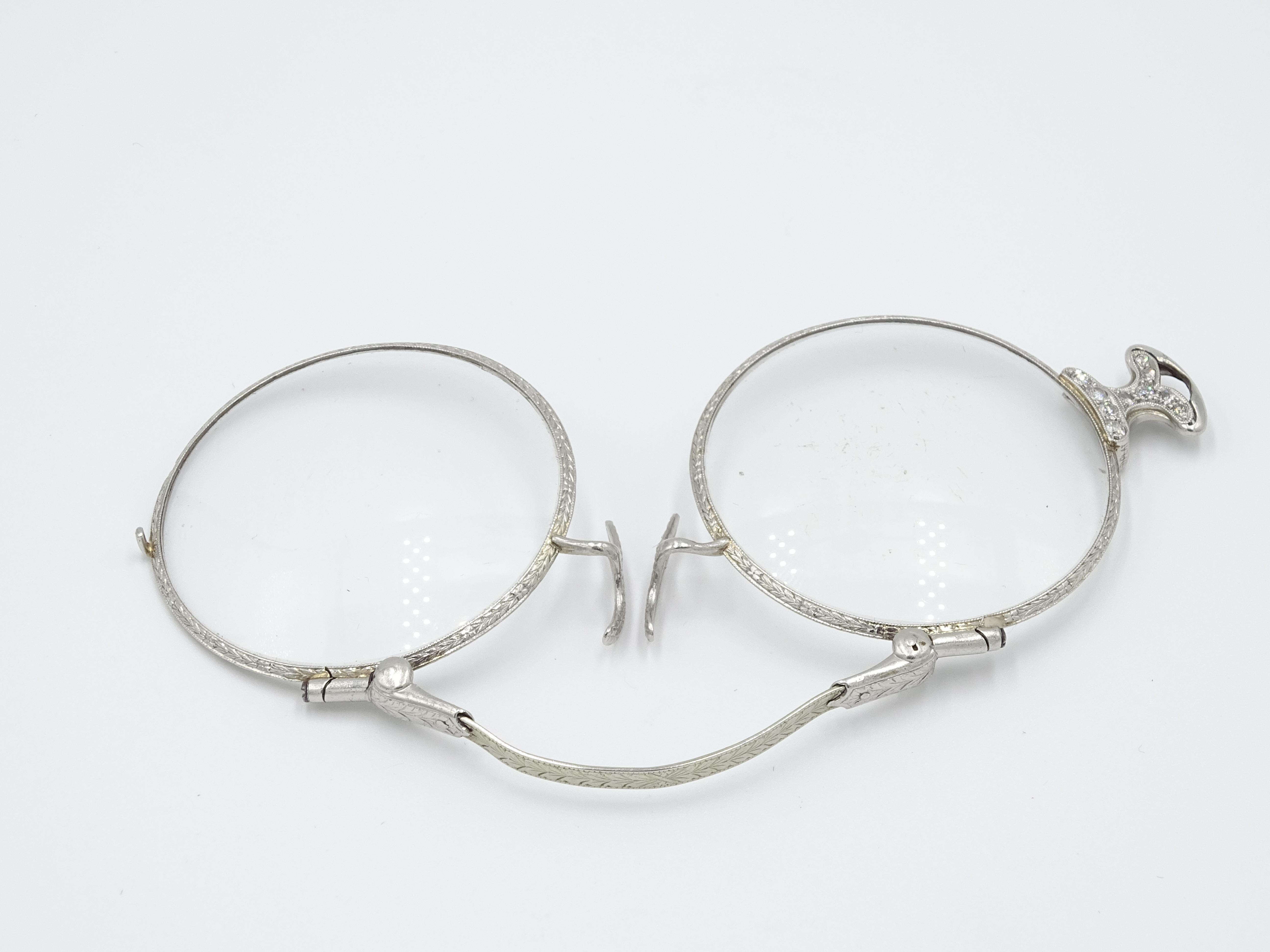 Women's or Men's Art Deco 1920 Platinum and Diamond 0.22 Carat Retractable 1.75 Inch Spectacles 