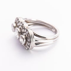 Anello Art Deco in platino e diamanti, anni '20