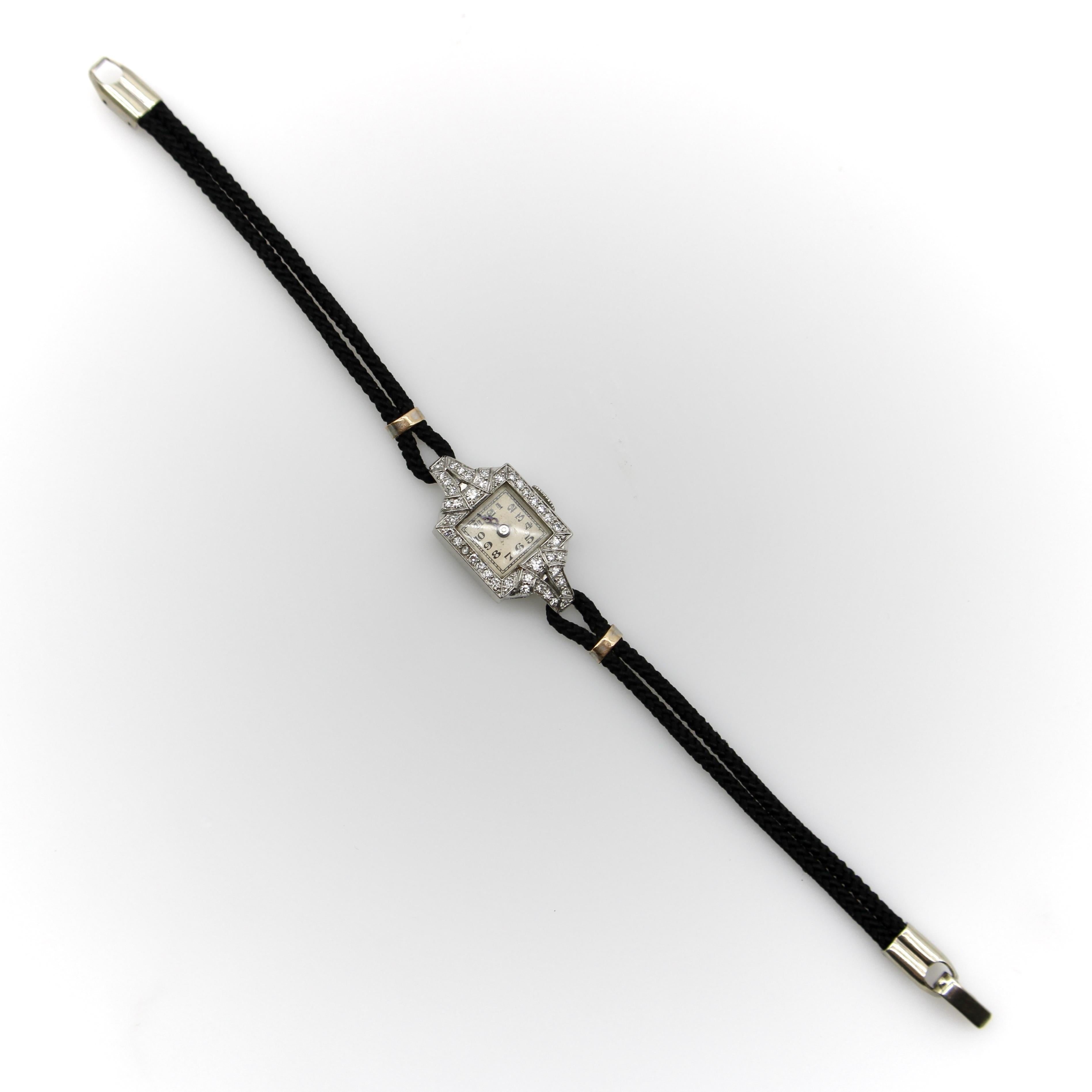 Montre-bracelet Art déco en platine et diamants par Concord Unisexe en vente