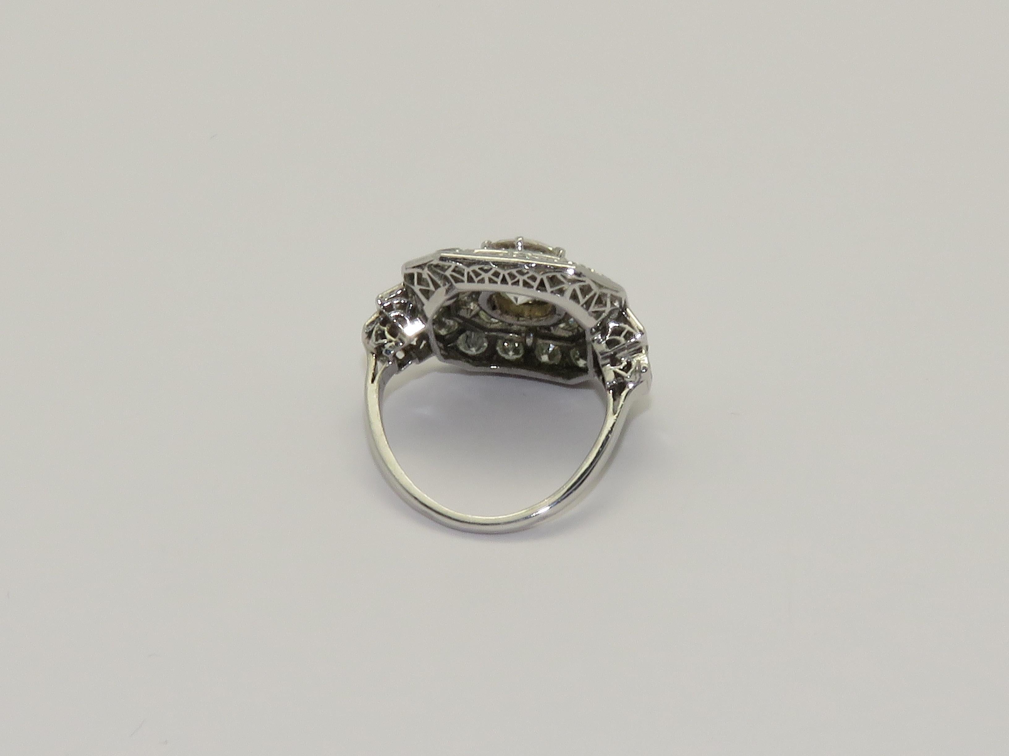 Art Deco Platinum and Diamonds French Ring In Good Condition In Beziers, FR