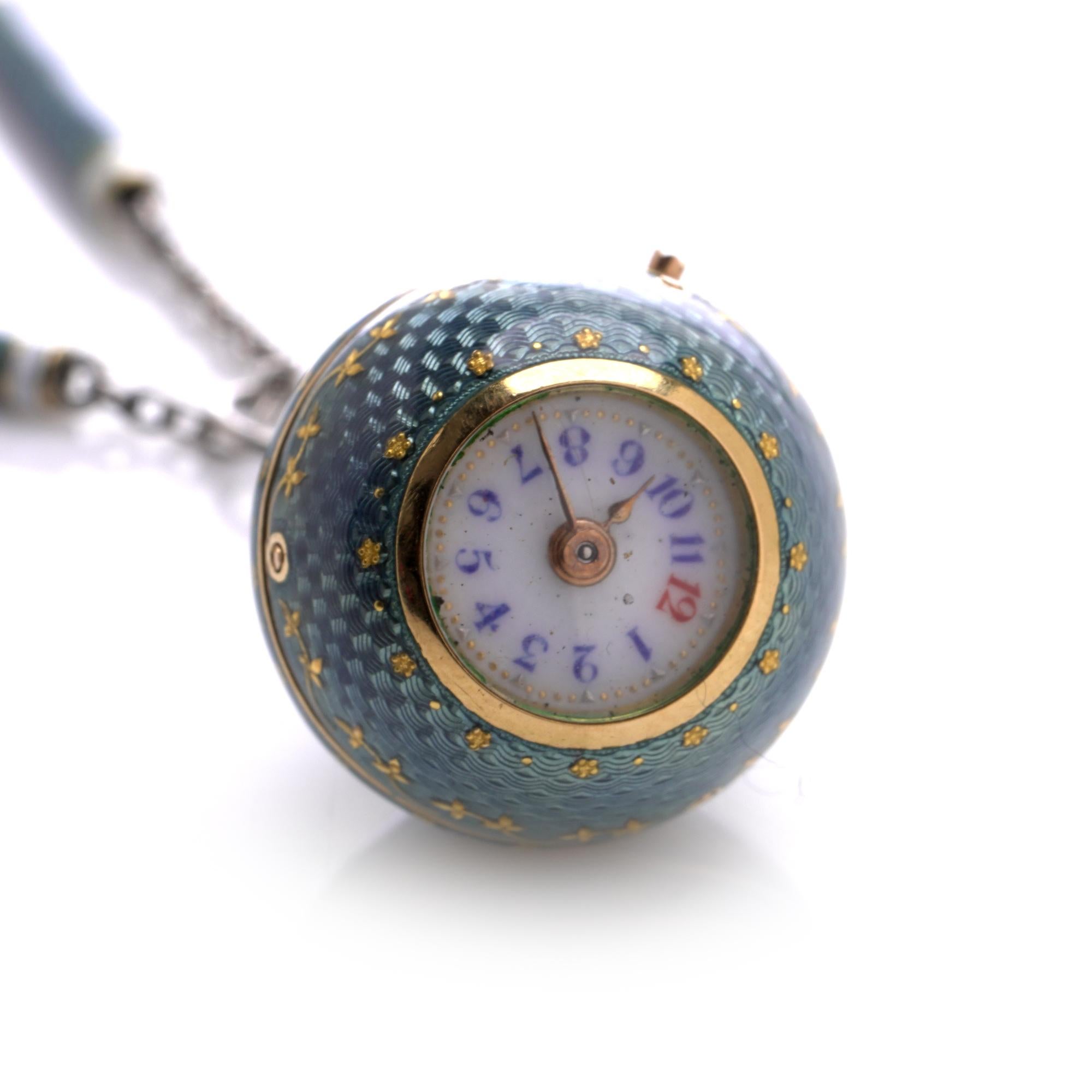 Collana orologio con ciondolo in platino e smalto Art Deco in vendita 3