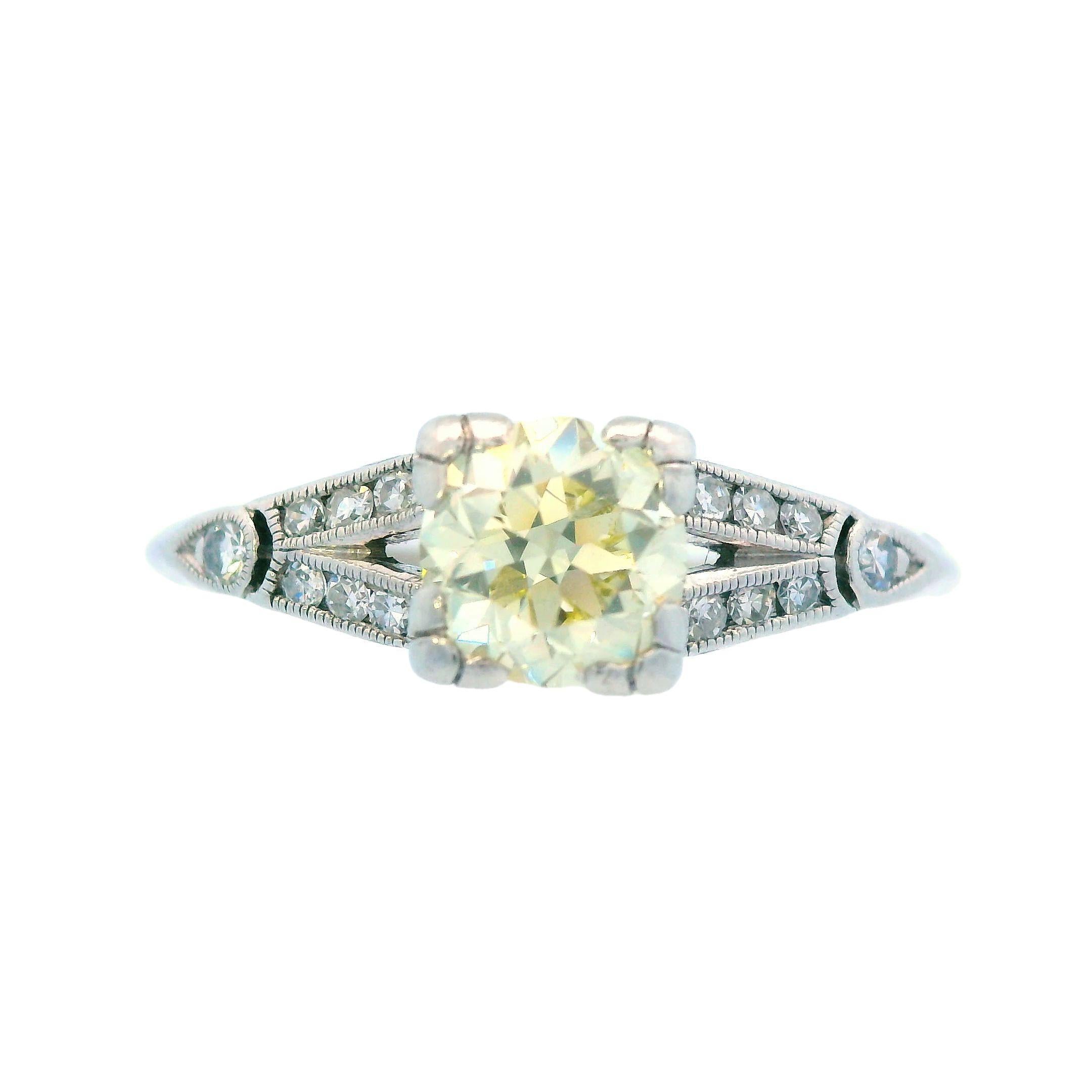 Bague de fiançailles Art déco en platine et diamant jaune fantaisie en vente 4