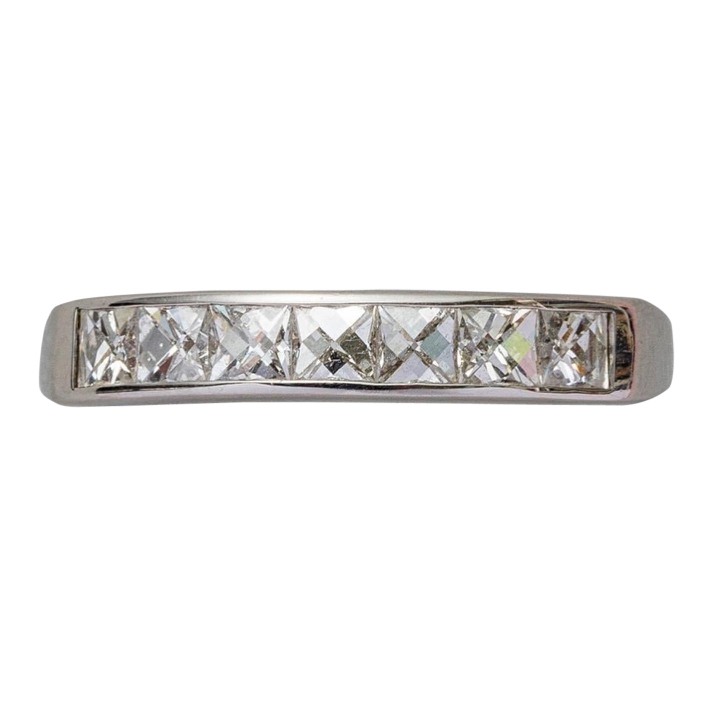 Anello a fascia in platino e diamanti taglio francese Art Déco