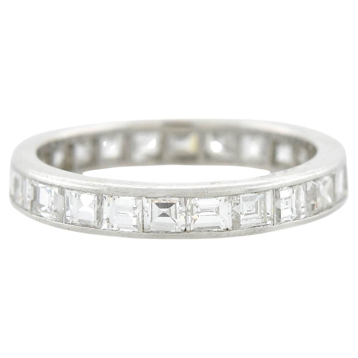 Platin- und Quadratschliff-Diamant-Eternity-Ring im Art déco-Stil 3ctw im Angebot
