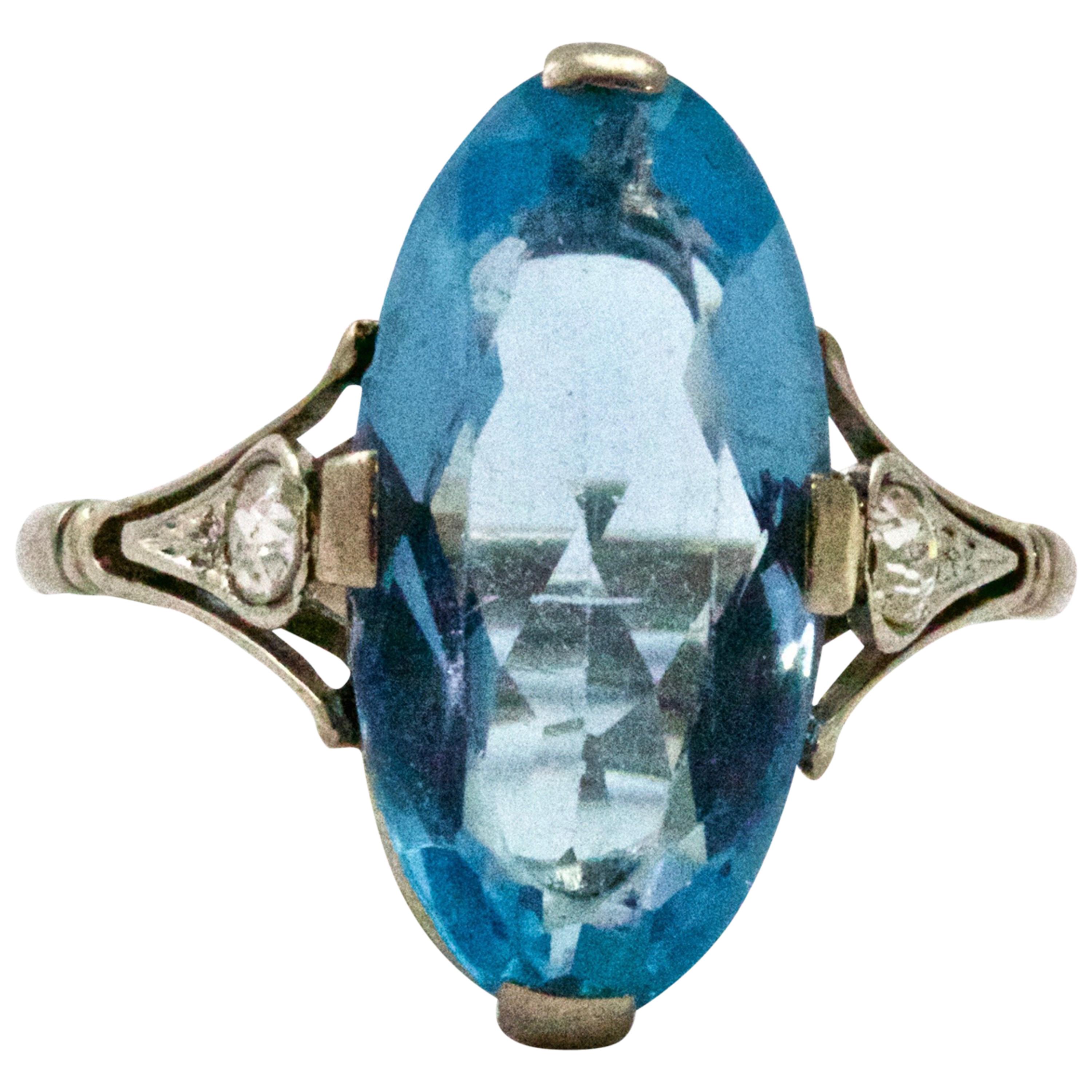 Art Deco Platinum Aquamarine and Diamond Ring