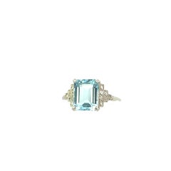 Art Deco Platinum Aquamarine Diamond Ring