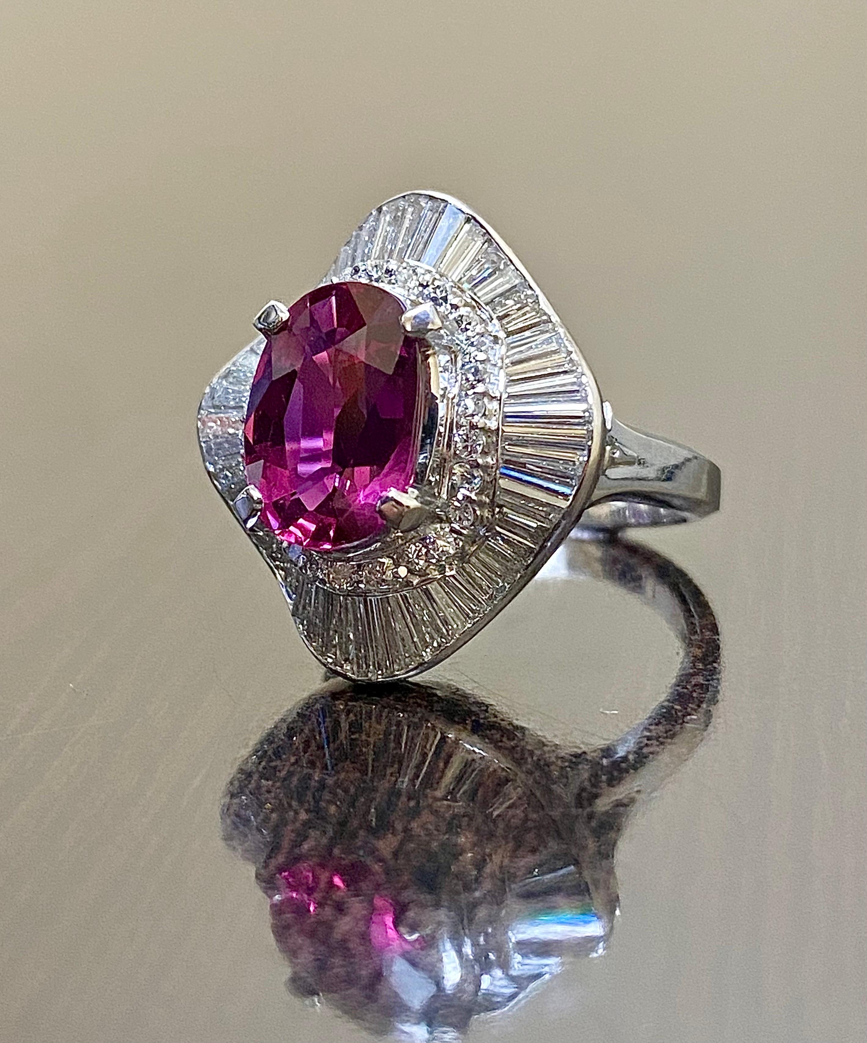 Art Deco Platinum Ballerina Diamond GIA Certified 3.54 Carat Oval Ruby Ring For Sale 4