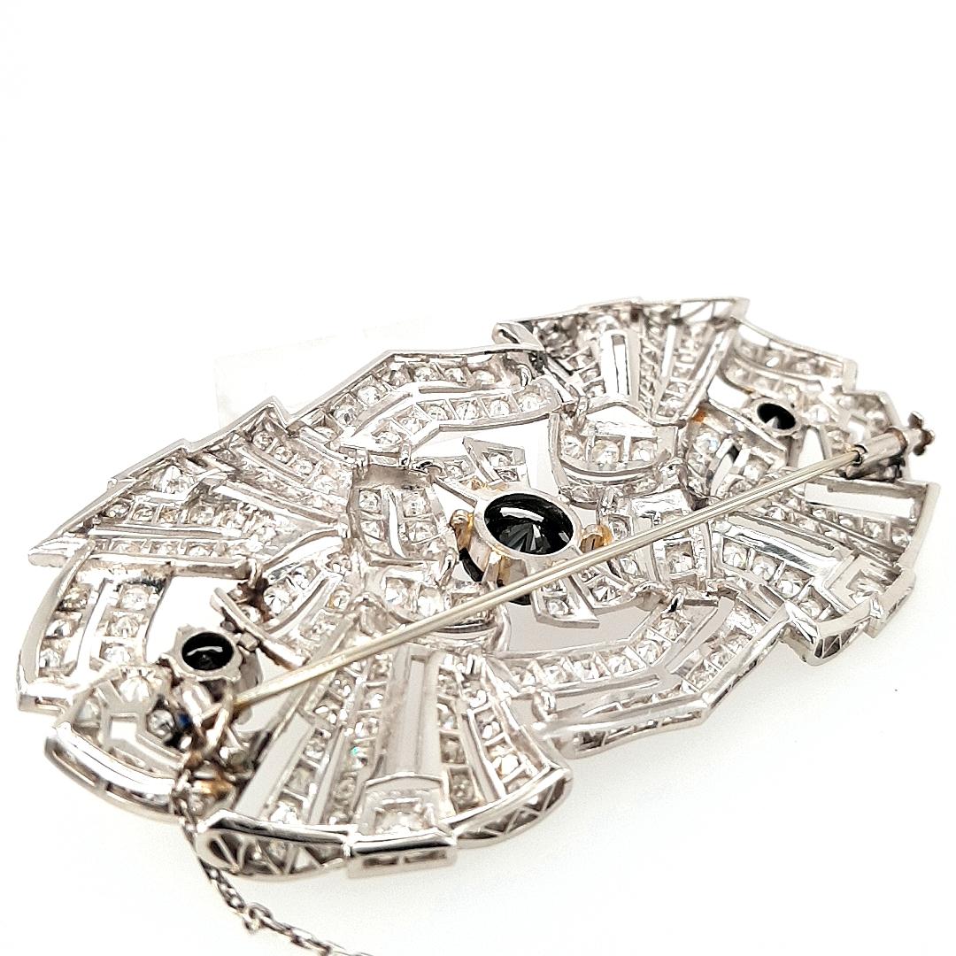 Art Deco Platinum Brooch, 3.70ct Black Diamonds and 5ct White Diamonds For Sale 7